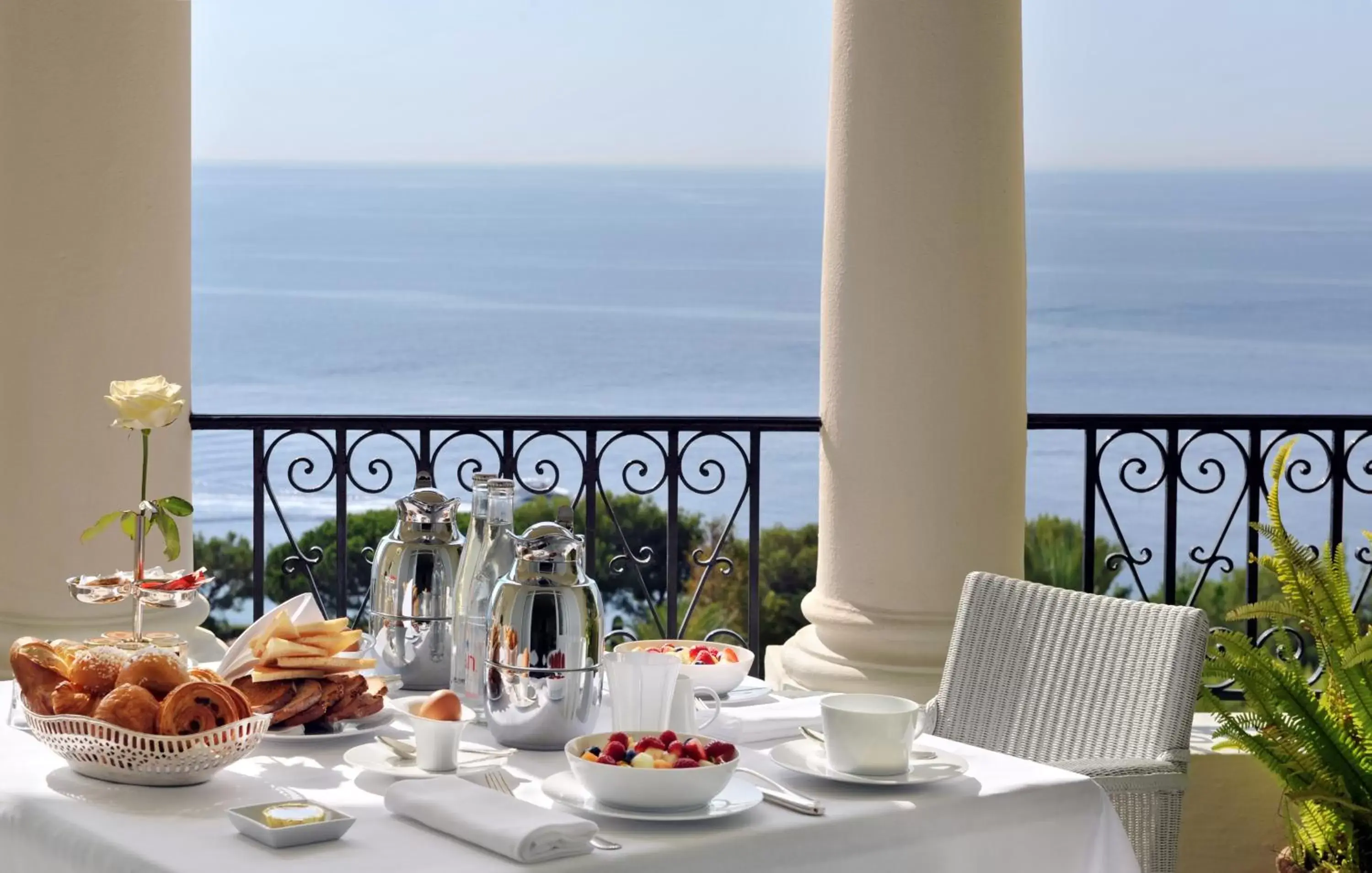 Balcony/Terrace in Grand-Hôtel du Cap-Ferrat, A Four Seasons Hotel