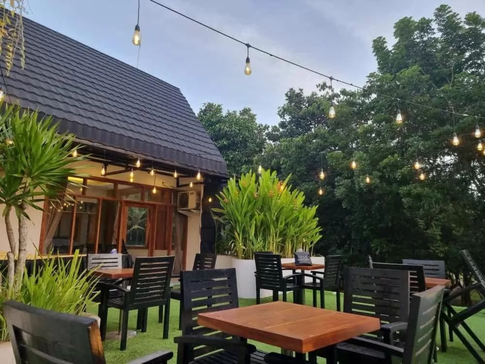 Restaurant/places to eat in Onesouth Banyuwangi Pulau merah