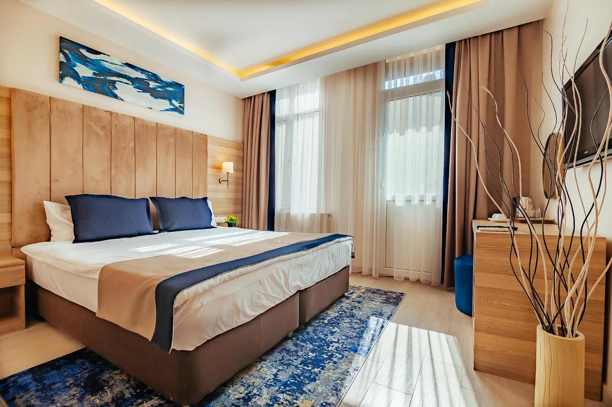 Photo of the whole room, Bed in The Milltown Hotel