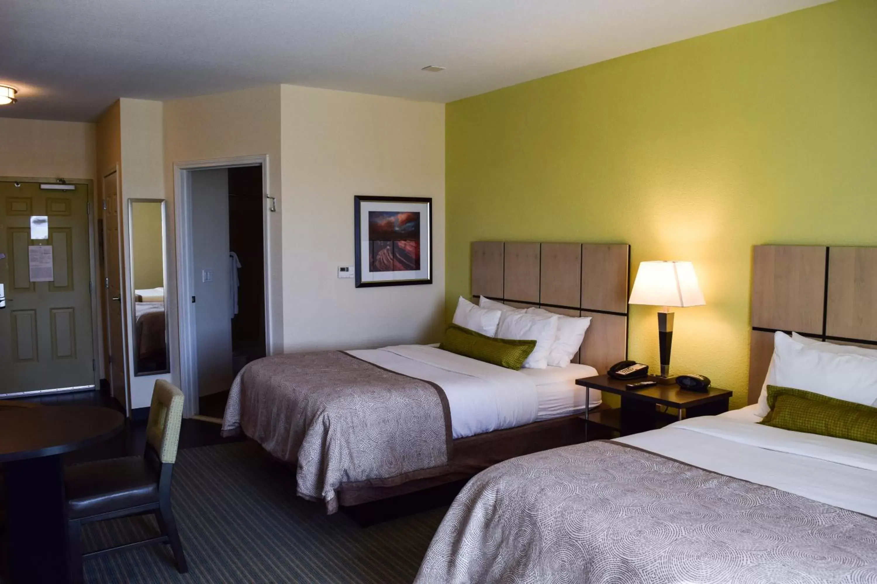 Photo of the whole room, Bed in Candlewood Suites Monahans, an IHG Hotel