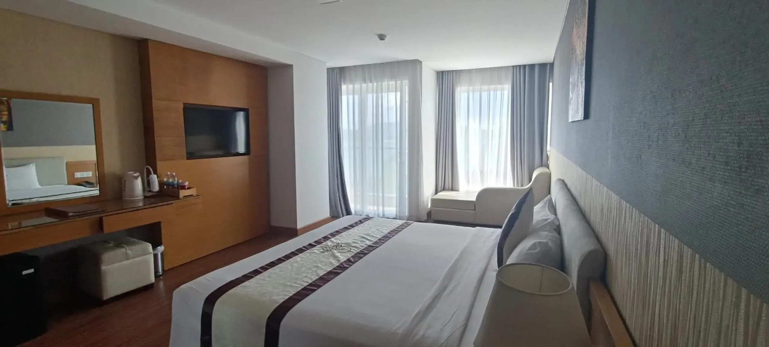 Deluxe Room Sea View with Balcony in Dendro Gold Hotel Deluxe Room Sea View with Balcony in Dendro Gold Hotel