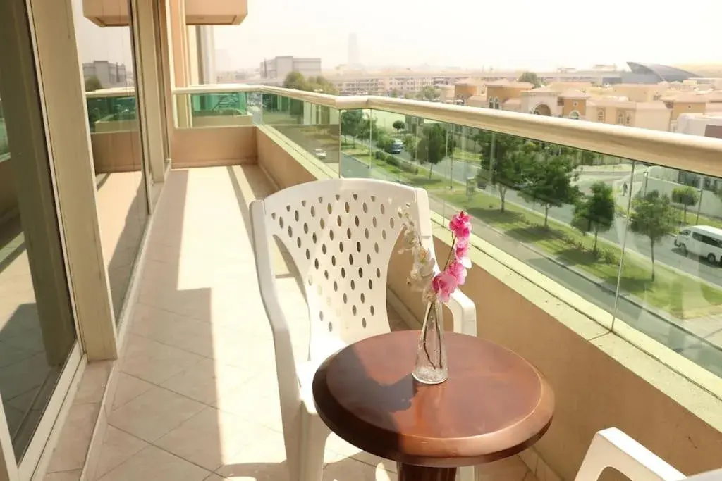 Balcony/Terrace in Al Manar Grand Hotel Apartment