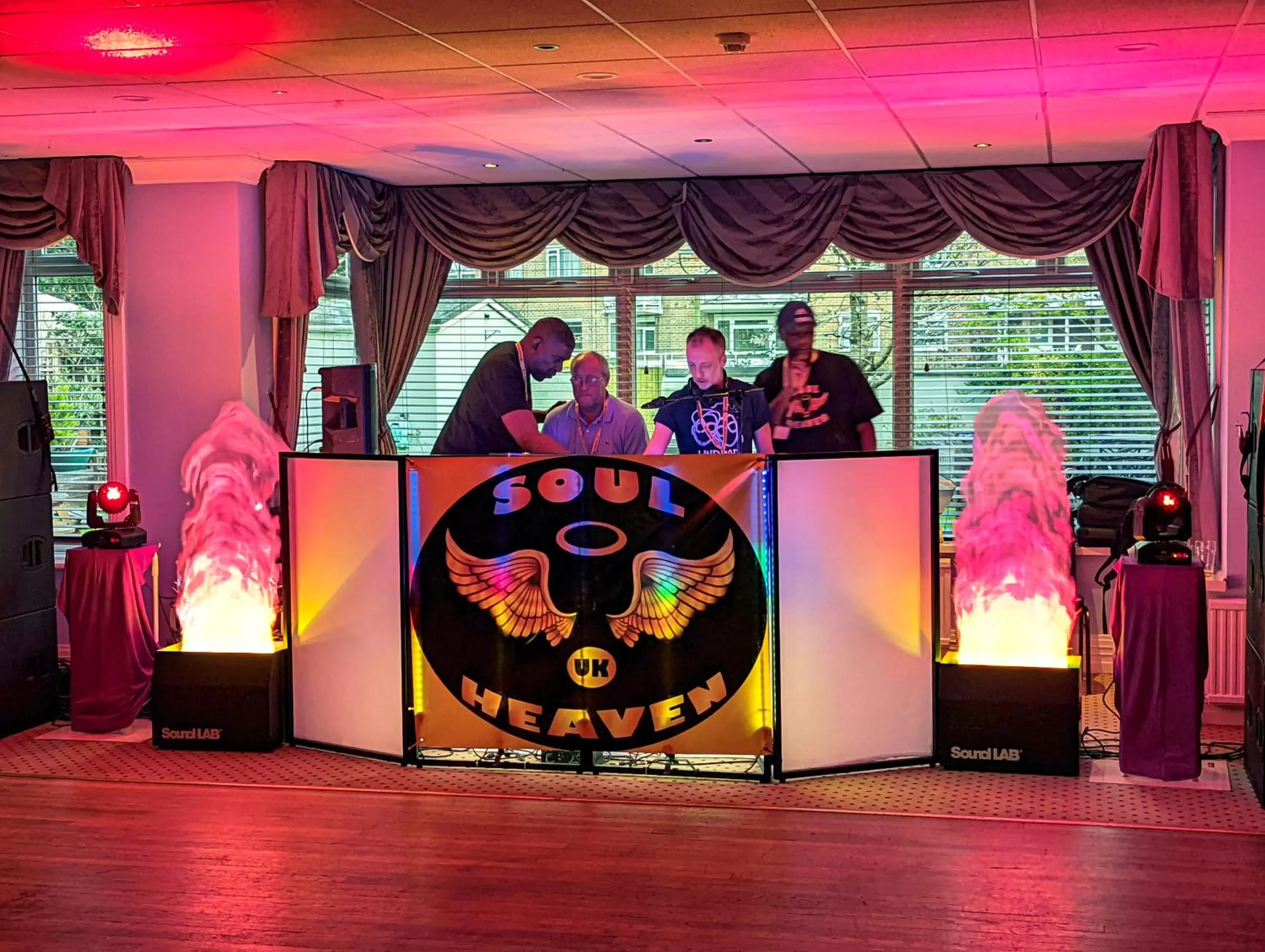 Evening entertainment in Hotel Celebrity Bournemouth East Cliff by Villare hotels