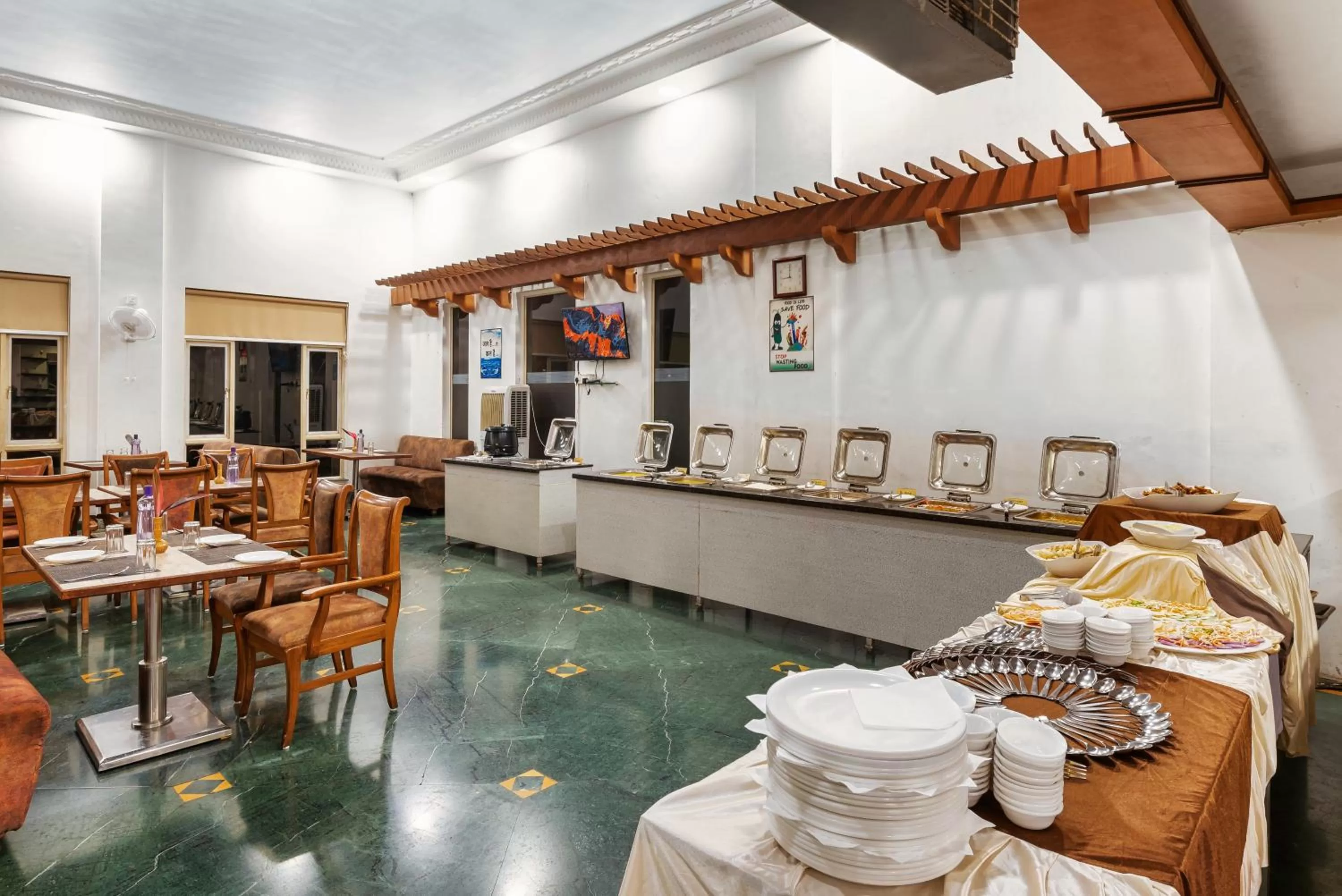Buffet breakfast in Mayur Retreat & Spa