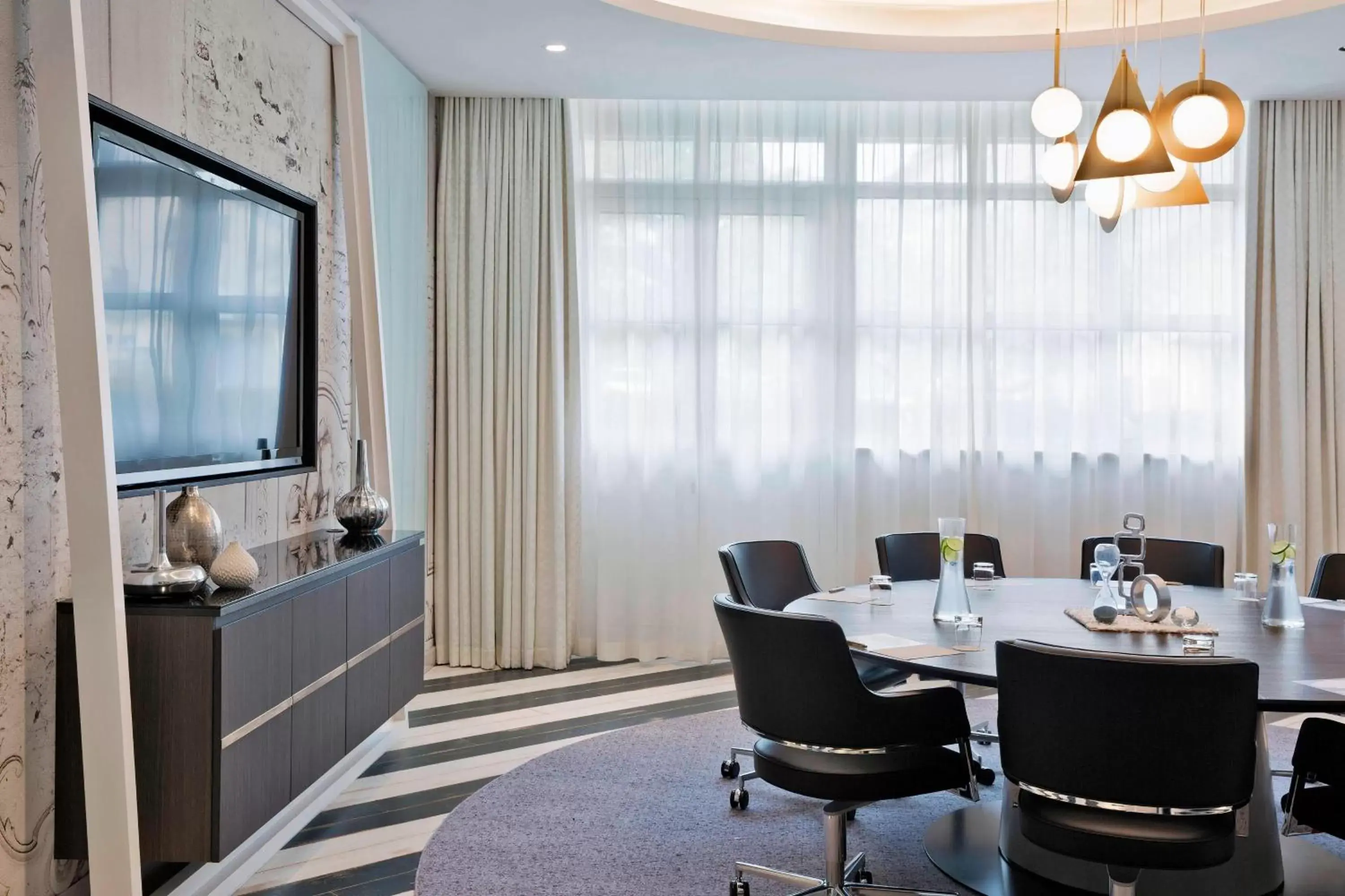 Meeting/conference room in Renaissance Wien Hotel
