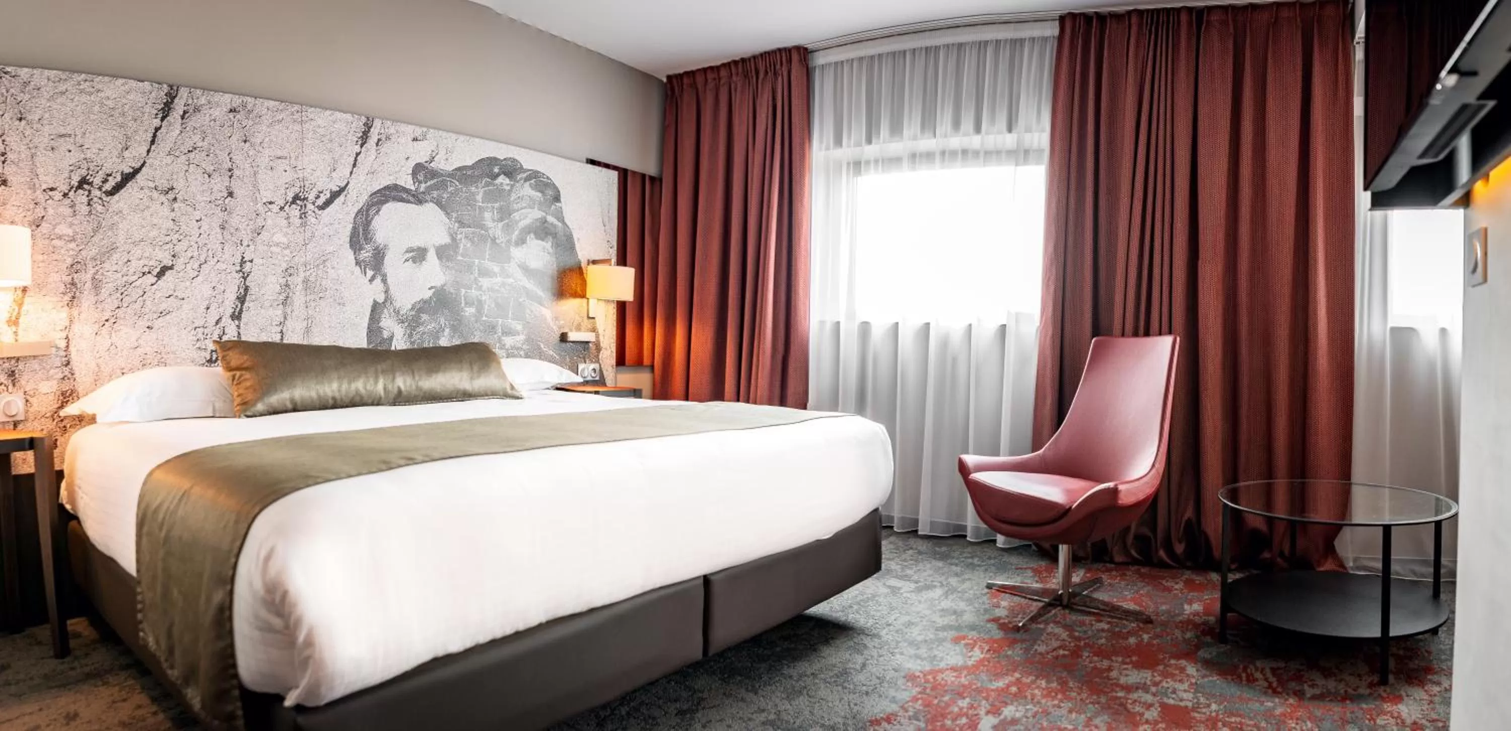 Bed in Mercure Belfort Centre