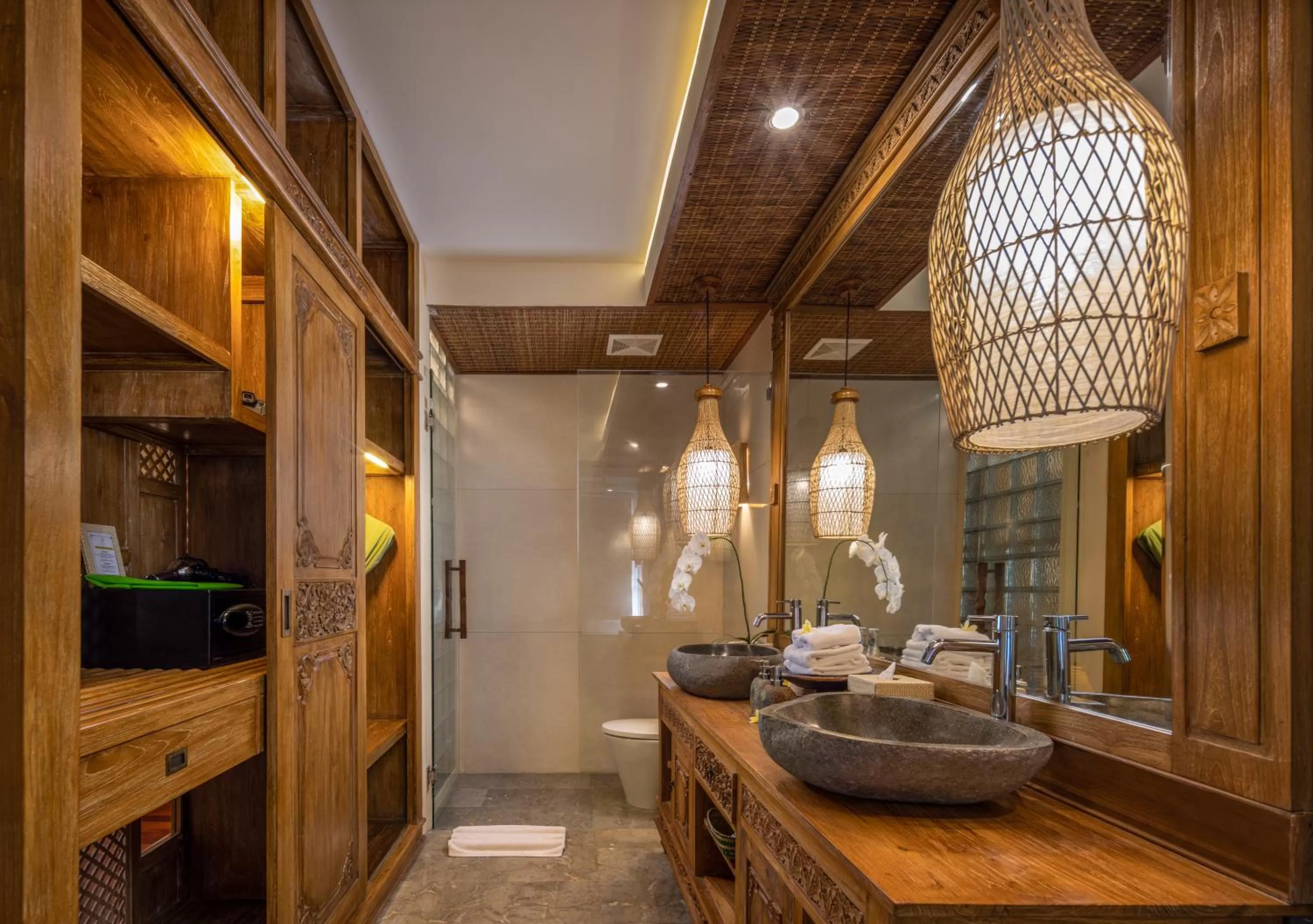 Bathroom in The Alena Resort a Pramana Experience