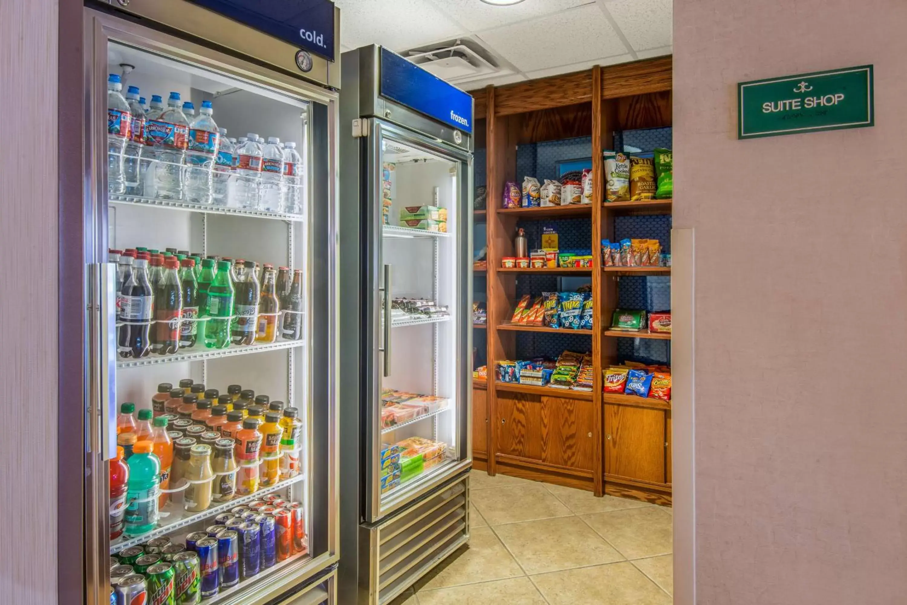 Restaurant/places to eat in Hampton Inn & Suites Los Alamos Restaurant/places to eat in Hampton Inn & Suites Los Alamos