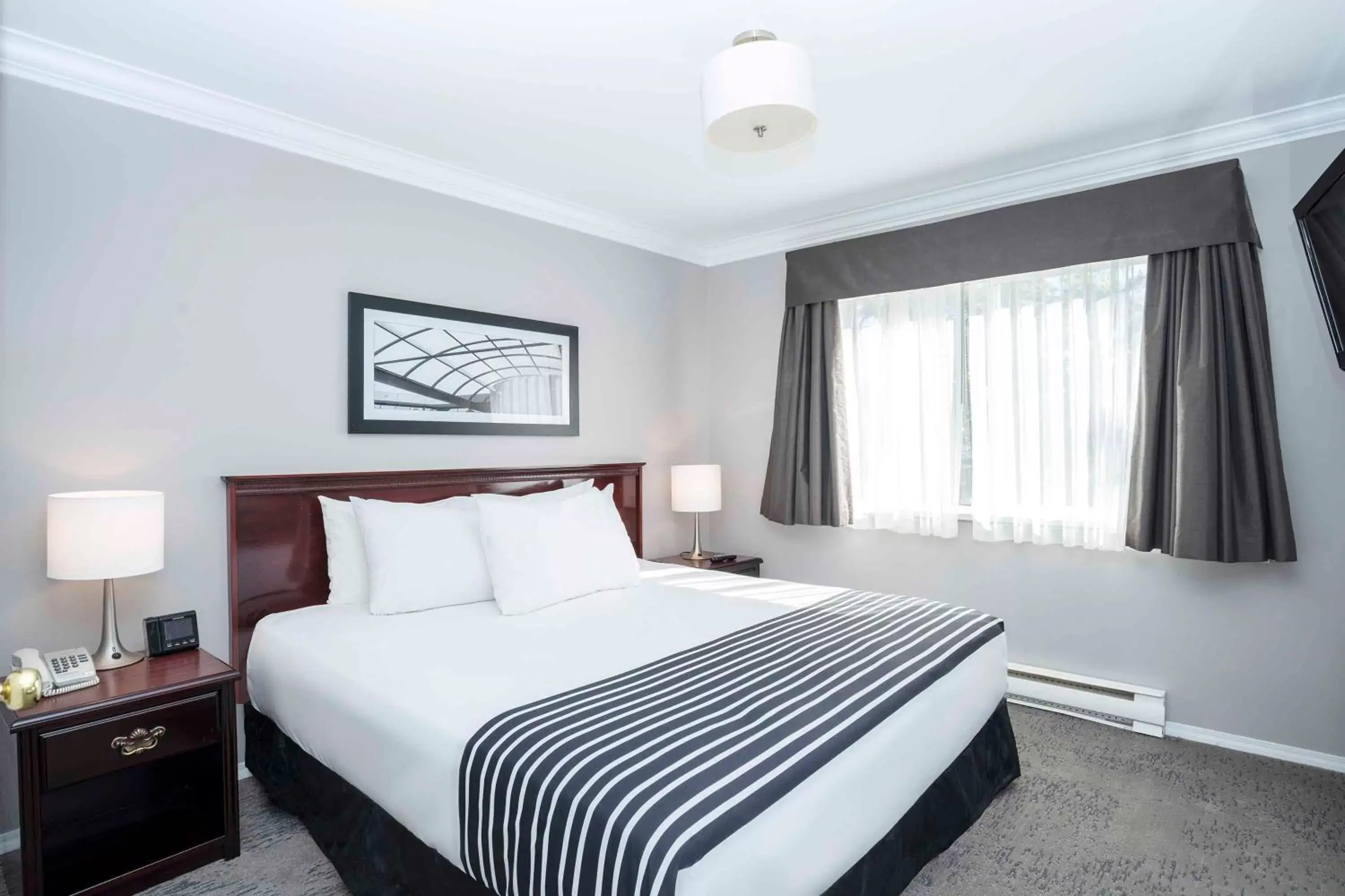 Standard Suite, 1 King Bed, Sofa Bed, Kitchen in Sandman Hotel & Suites Prince George