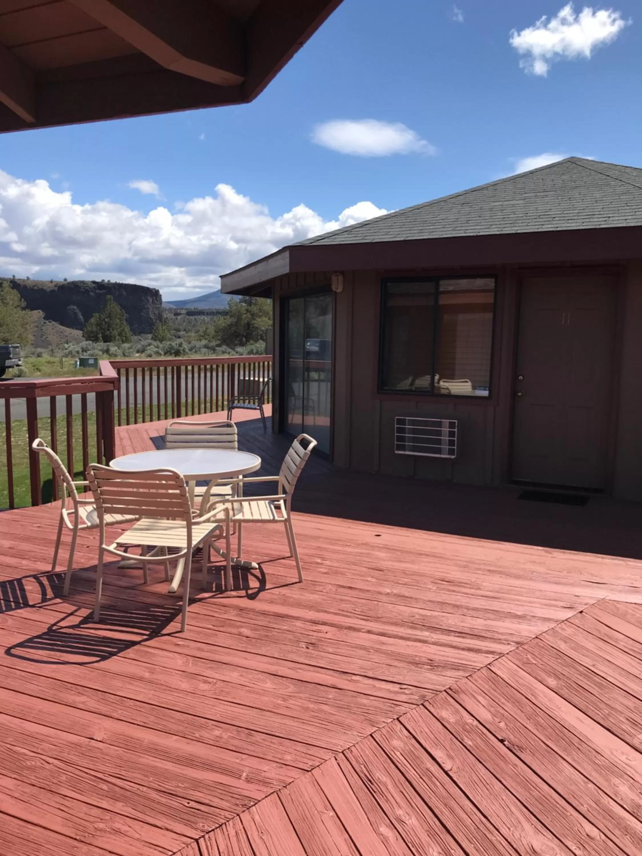 Balcony/Terrace in Smith Rock Resort