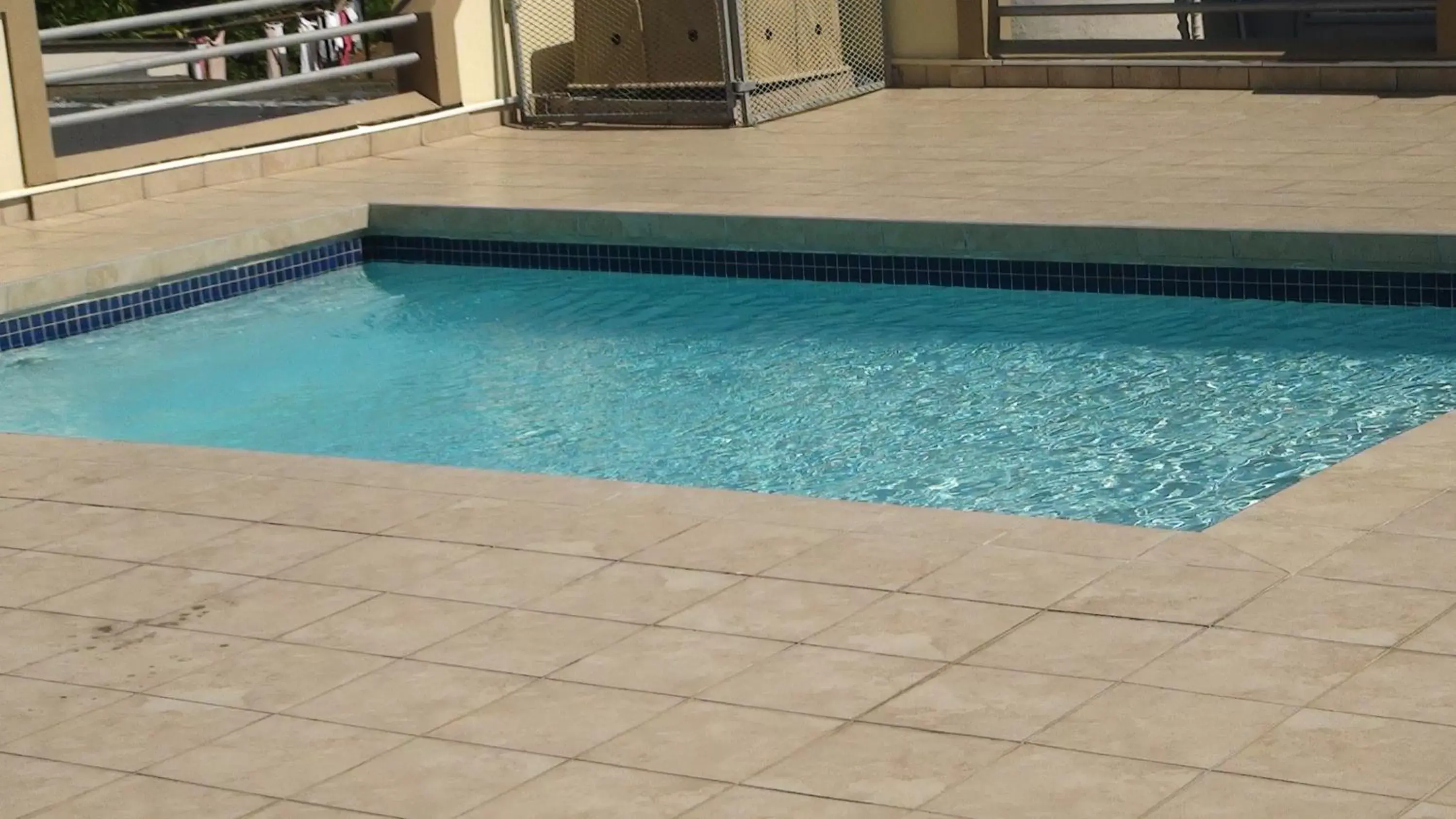 Swimming Pool in Grange Gardens Hotel