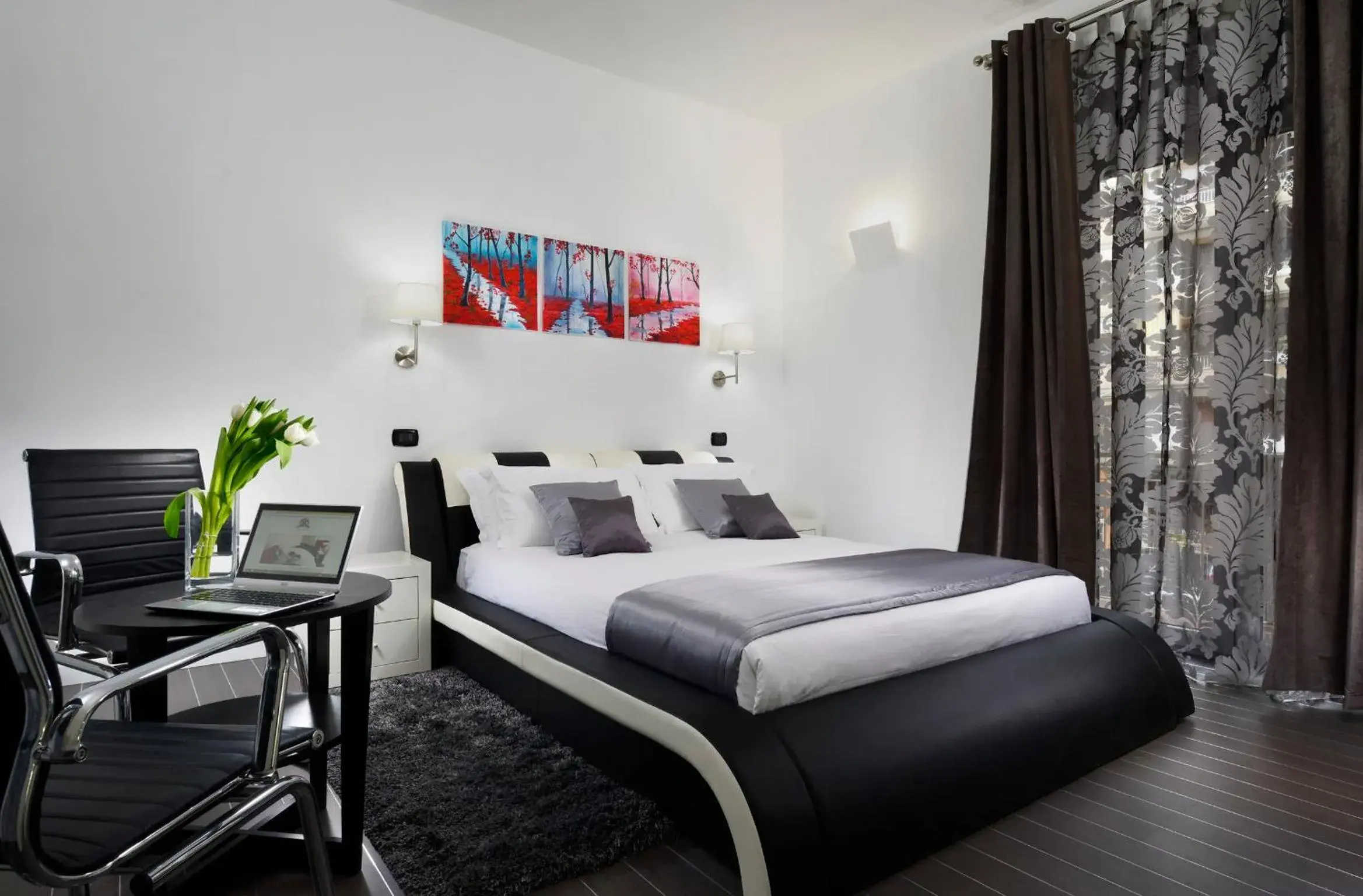 Bed in Gregorio VII Luxury Suites