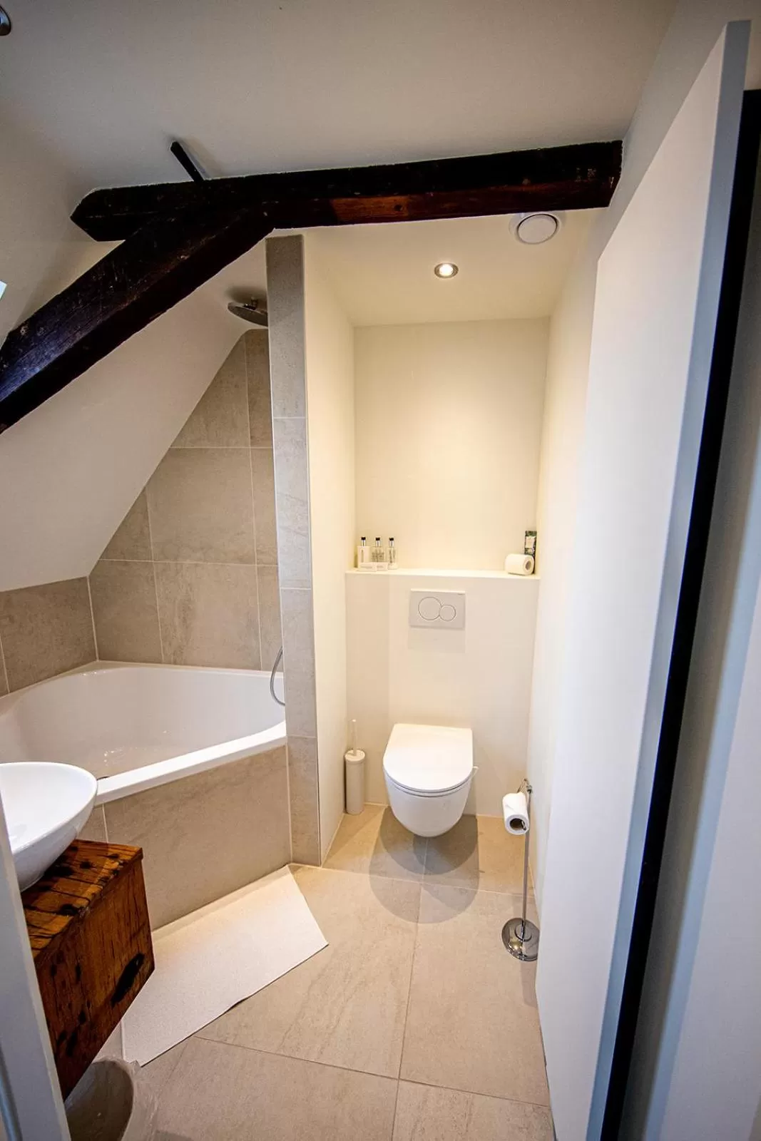 Bathroom in Boutique Hotel Elburg met Tapperij