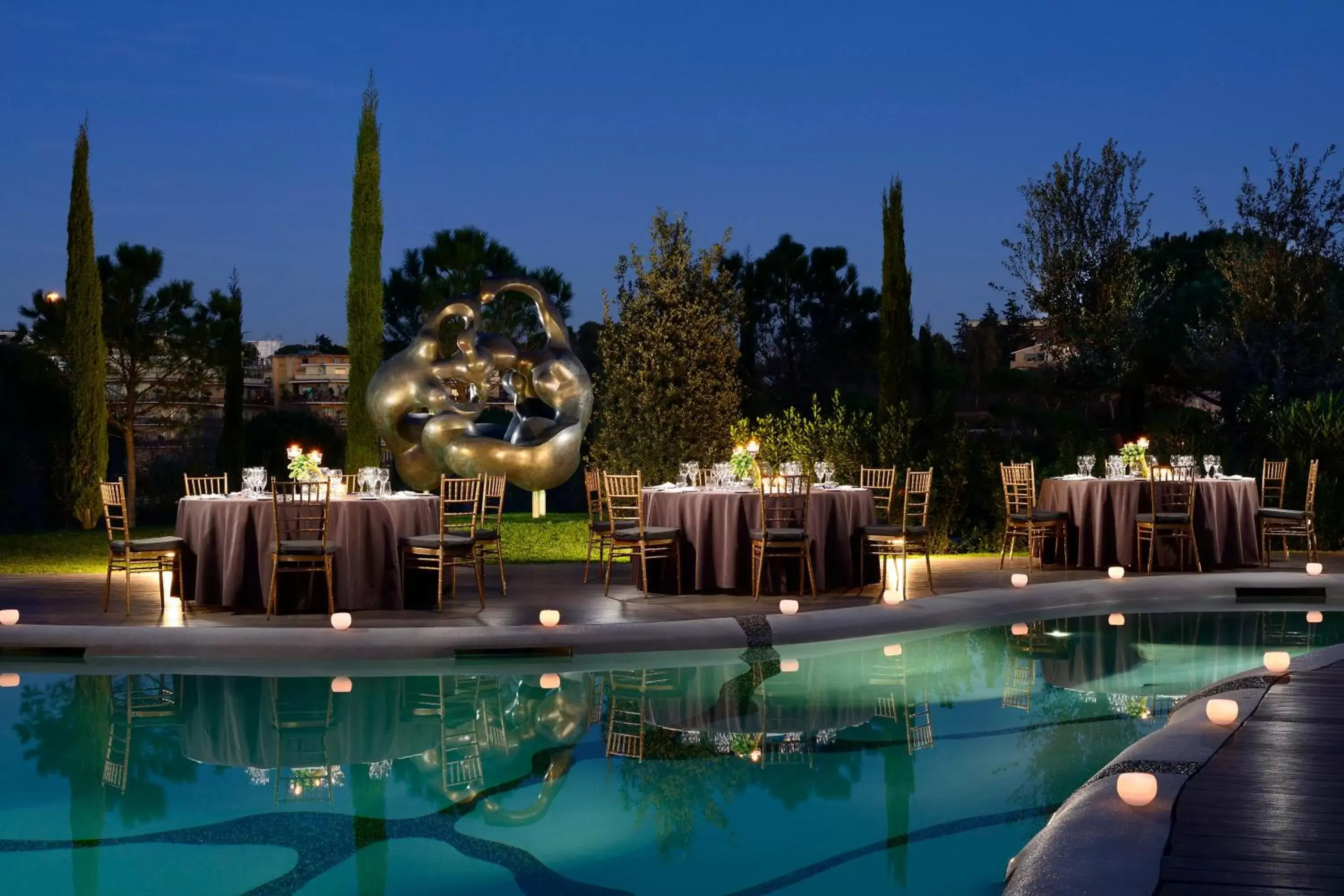 Restaurant/places to eat, Swimming Pool in A.Roma Lifestyle Hotel