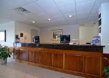 Lobby/Reception in Baymont by Wyndham Madisonville