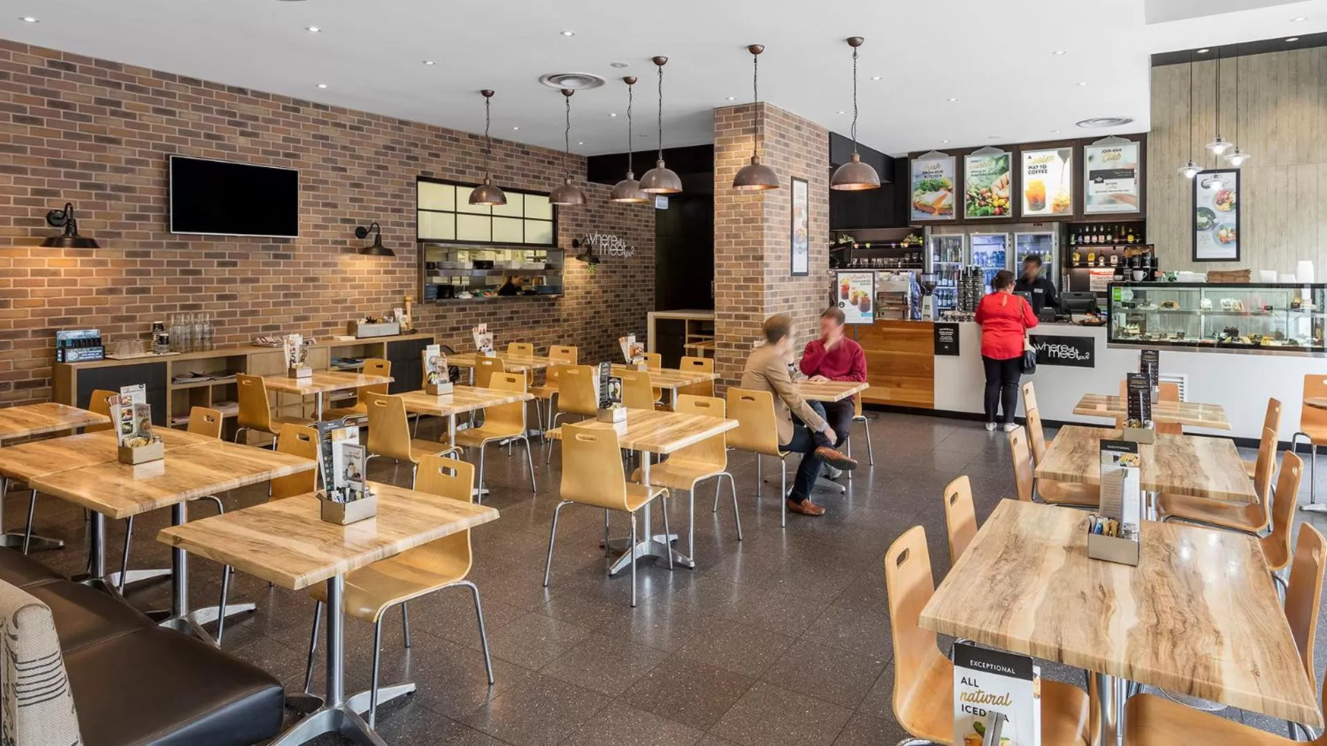 Restaurant/places to eat in Oaks Adelaide Embassy Suites