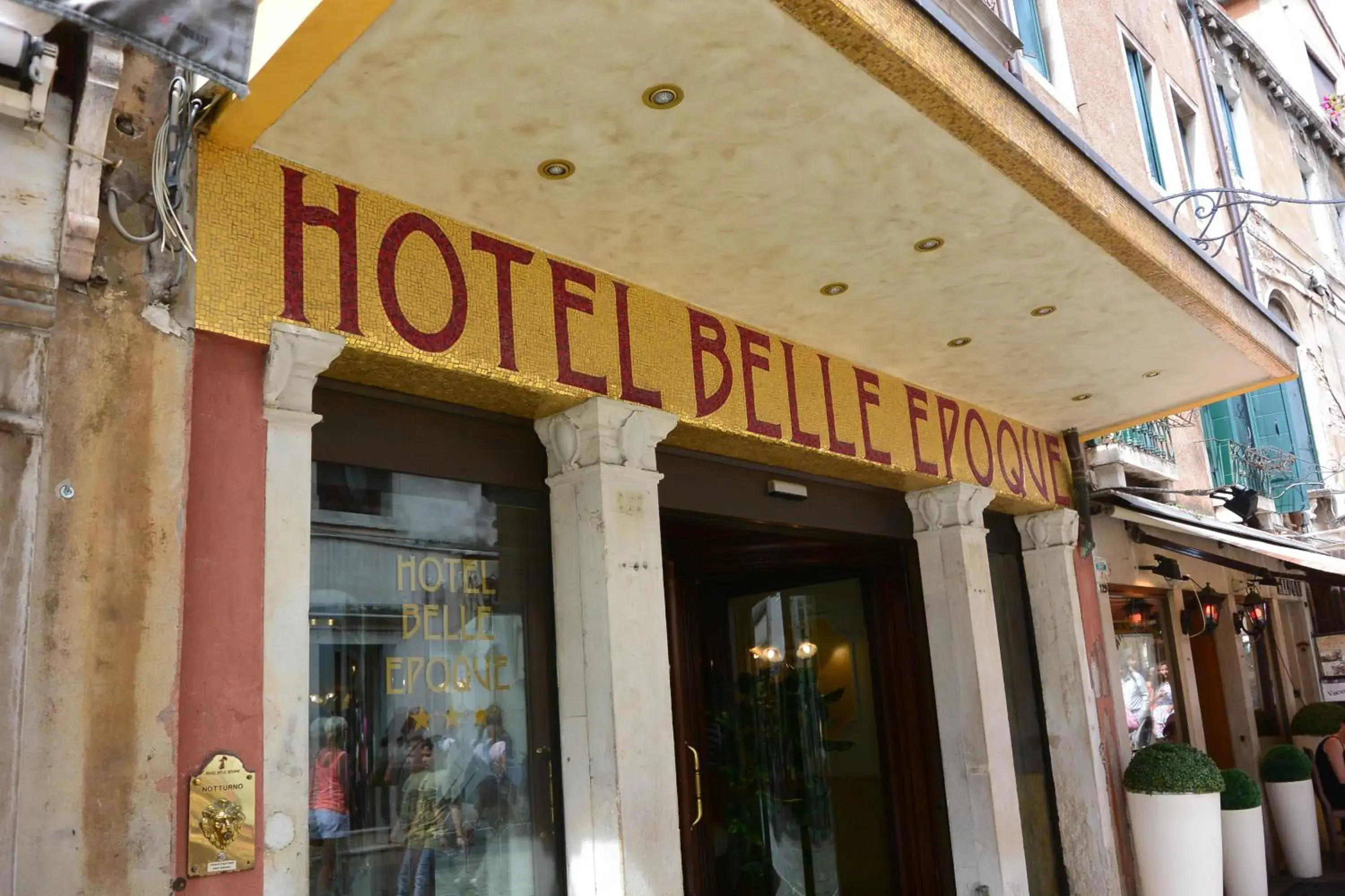 Facade/entrance in Hotel Belle Epoque