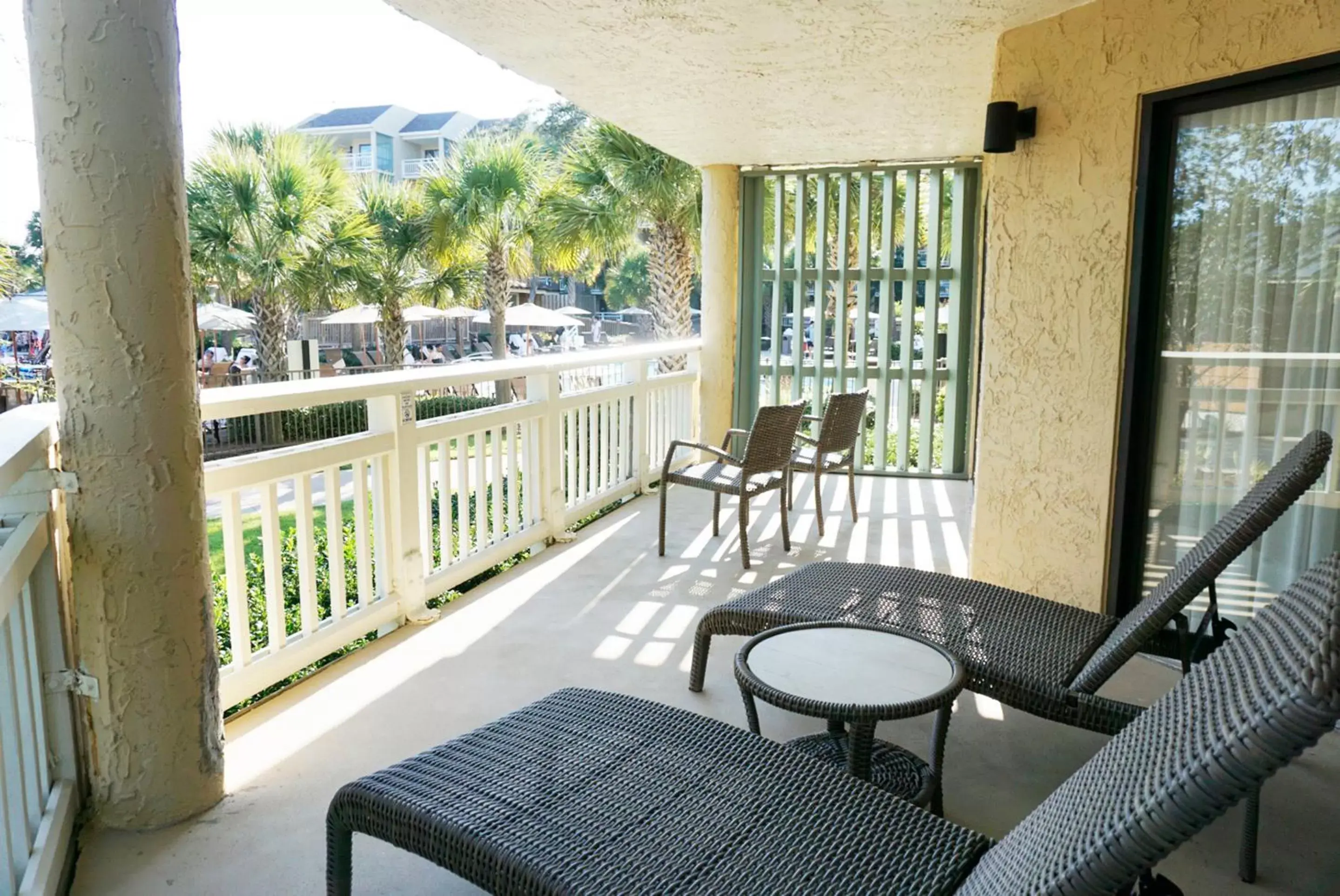 View (from property/room), Balcony/Terrace in Omni Hilton Head Oceanfront Resort