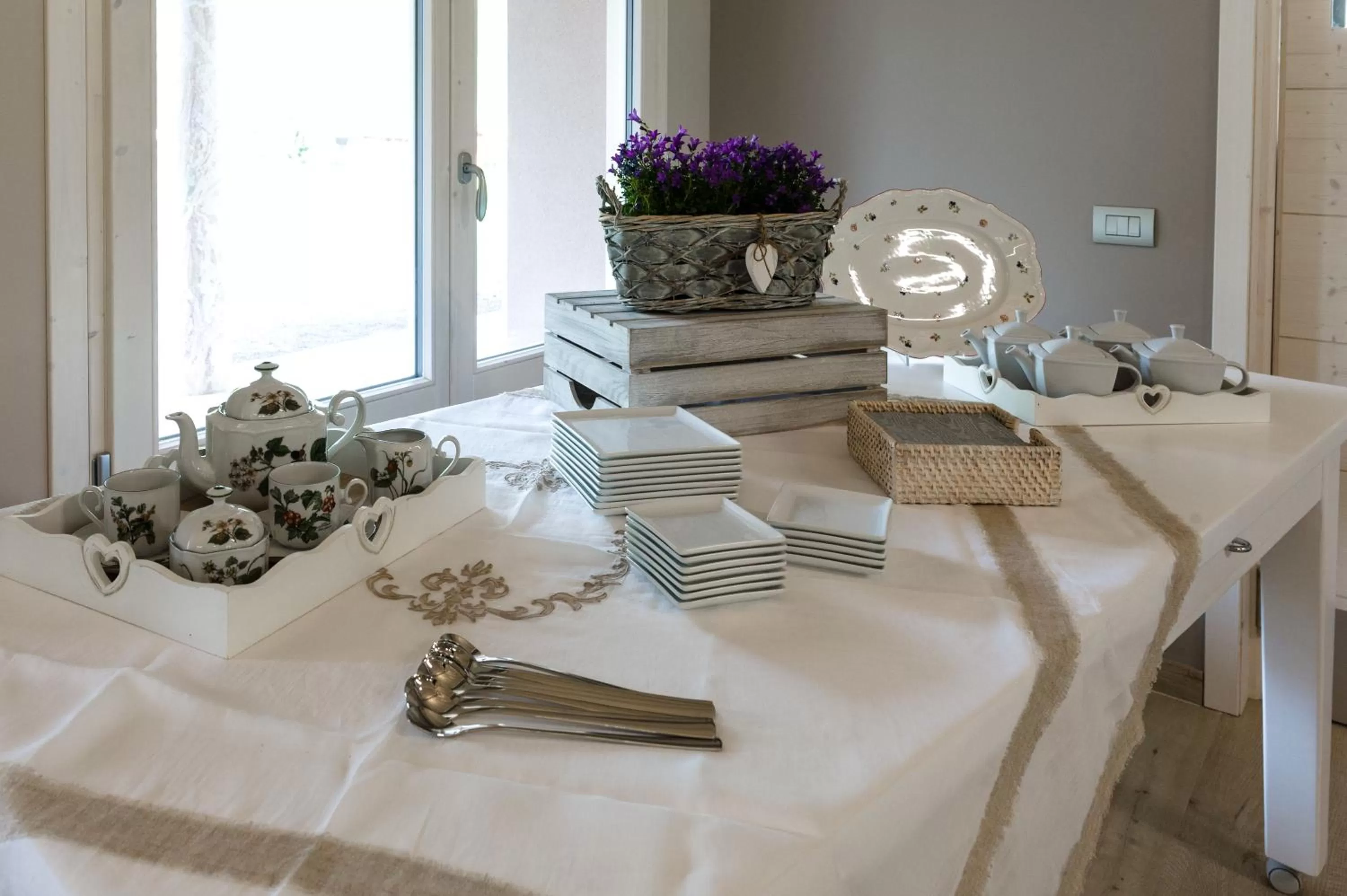 Restaurant/places to eat in Bianco Hotel