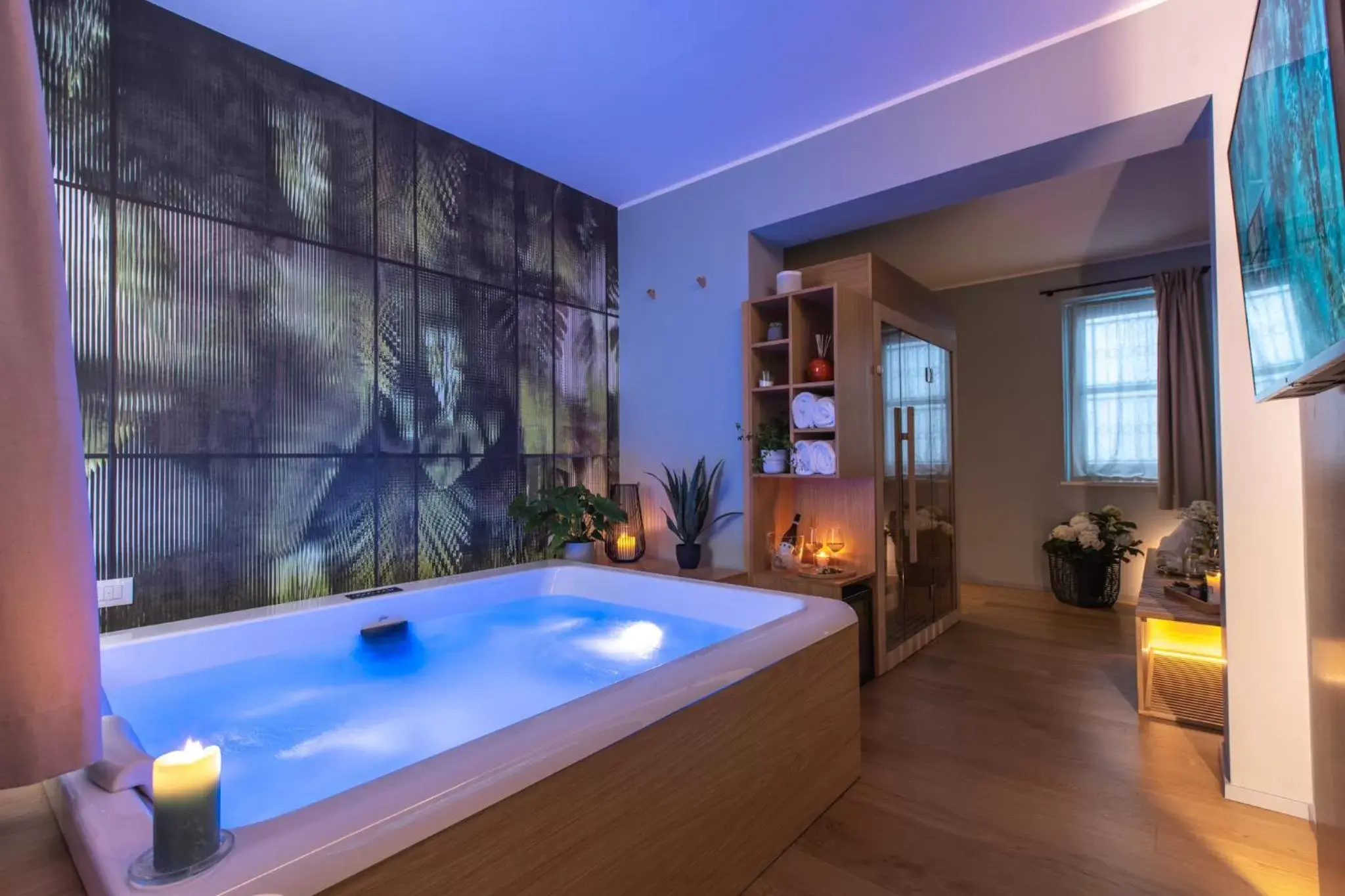 Hot Tub in Archè Design Rooms and Suites