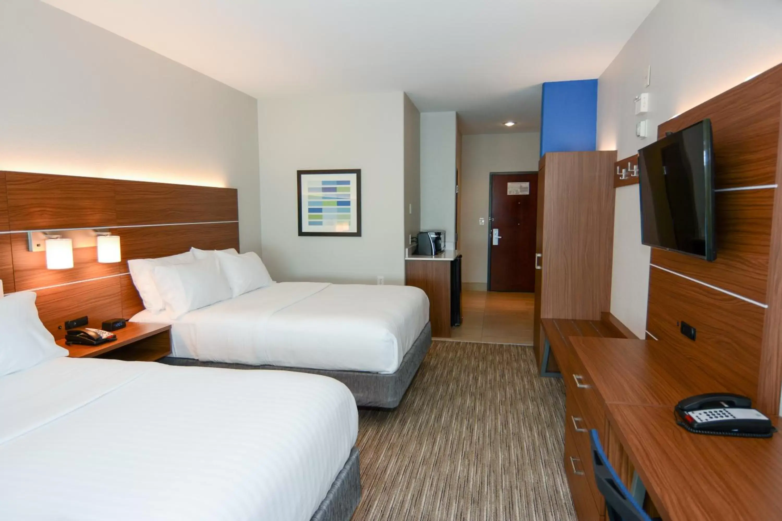 Photo of the whole room in Holiday Inn Express Hotel & Suites New Boston, an IHG Hotel