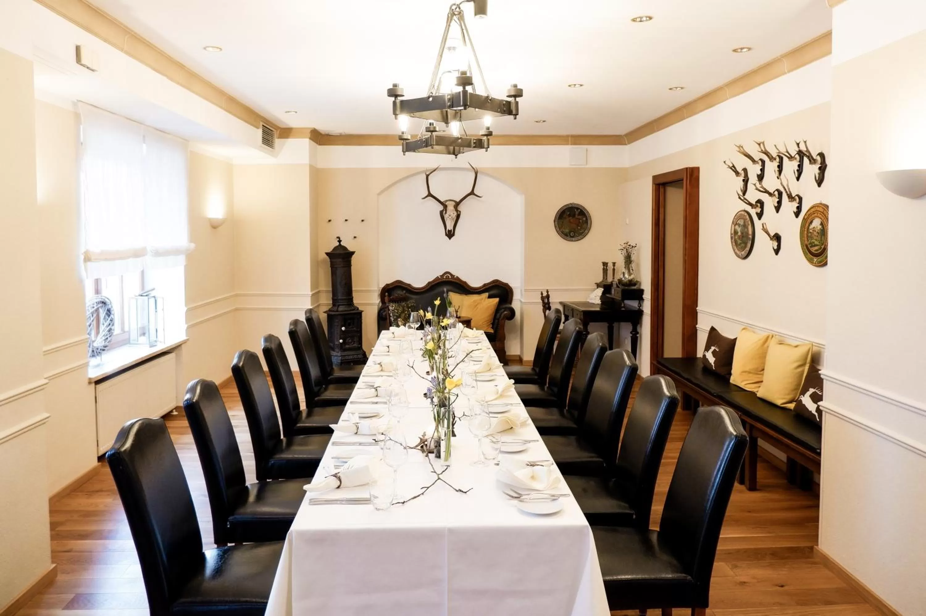 Restaurant/places to eat in Romantik Hotel Hirschen