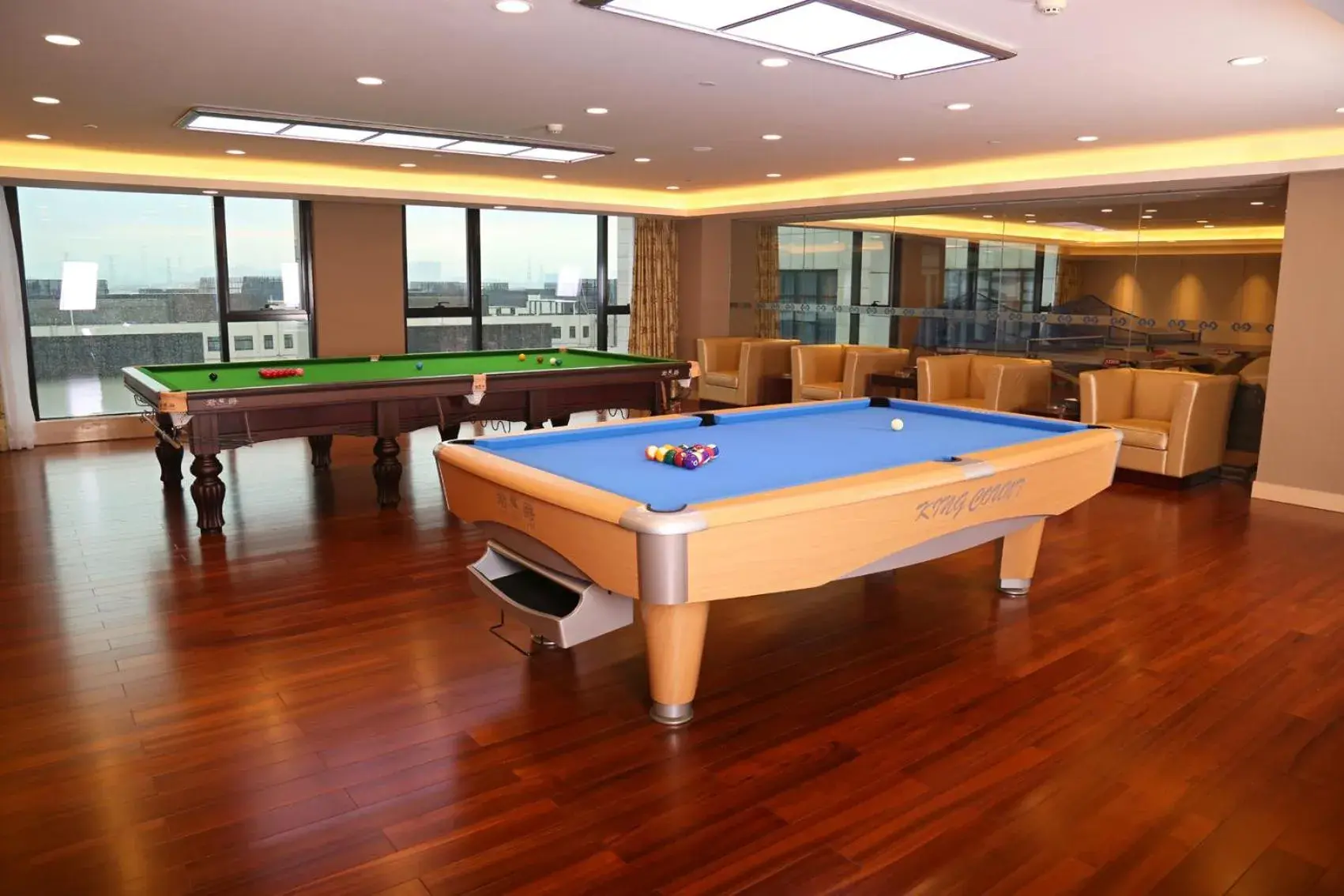 Billiards in Changfeng Gloria Plaza Hotel