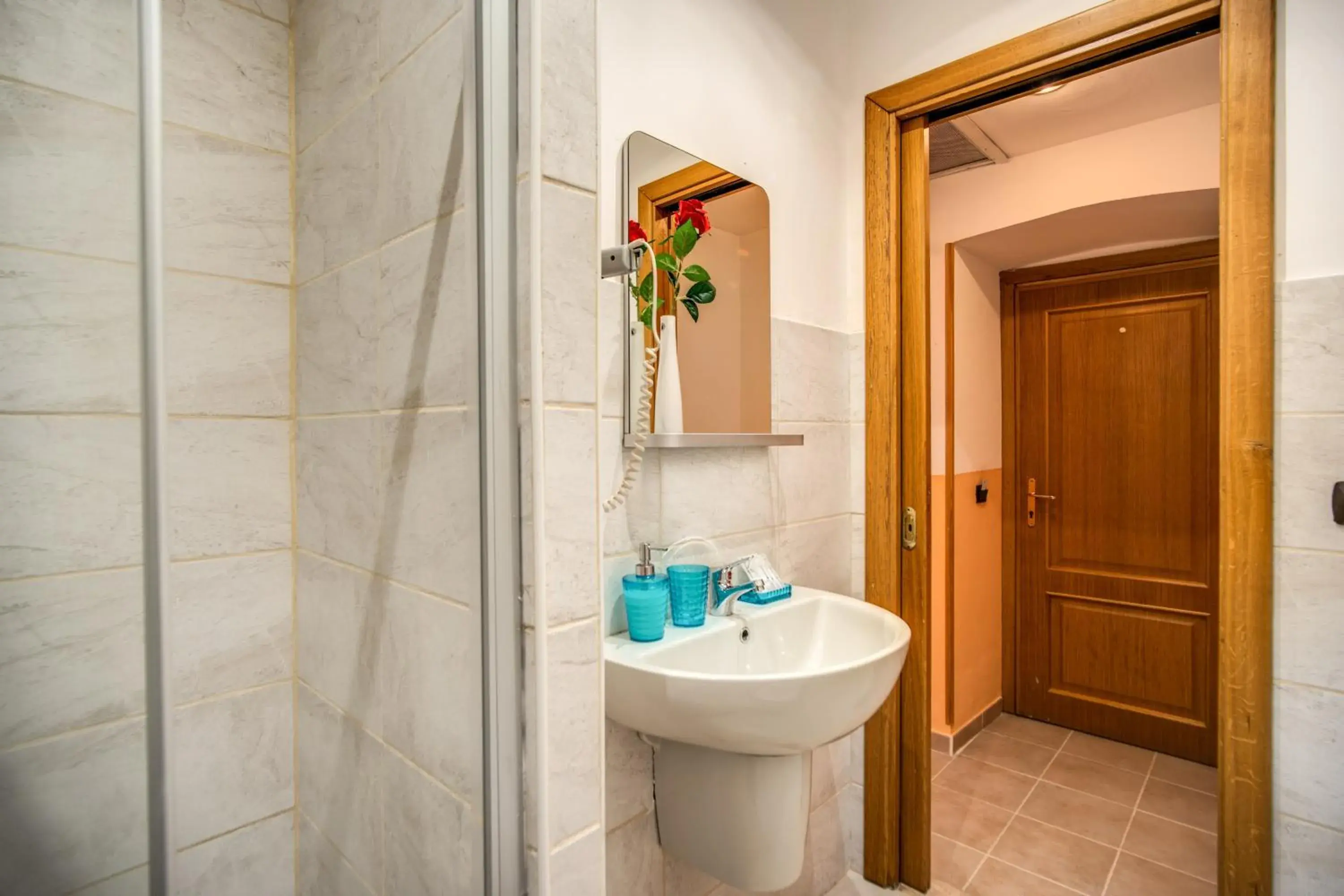 Economy Double Room in Magnifico Rome Economy Double Room in Magnifico Rome