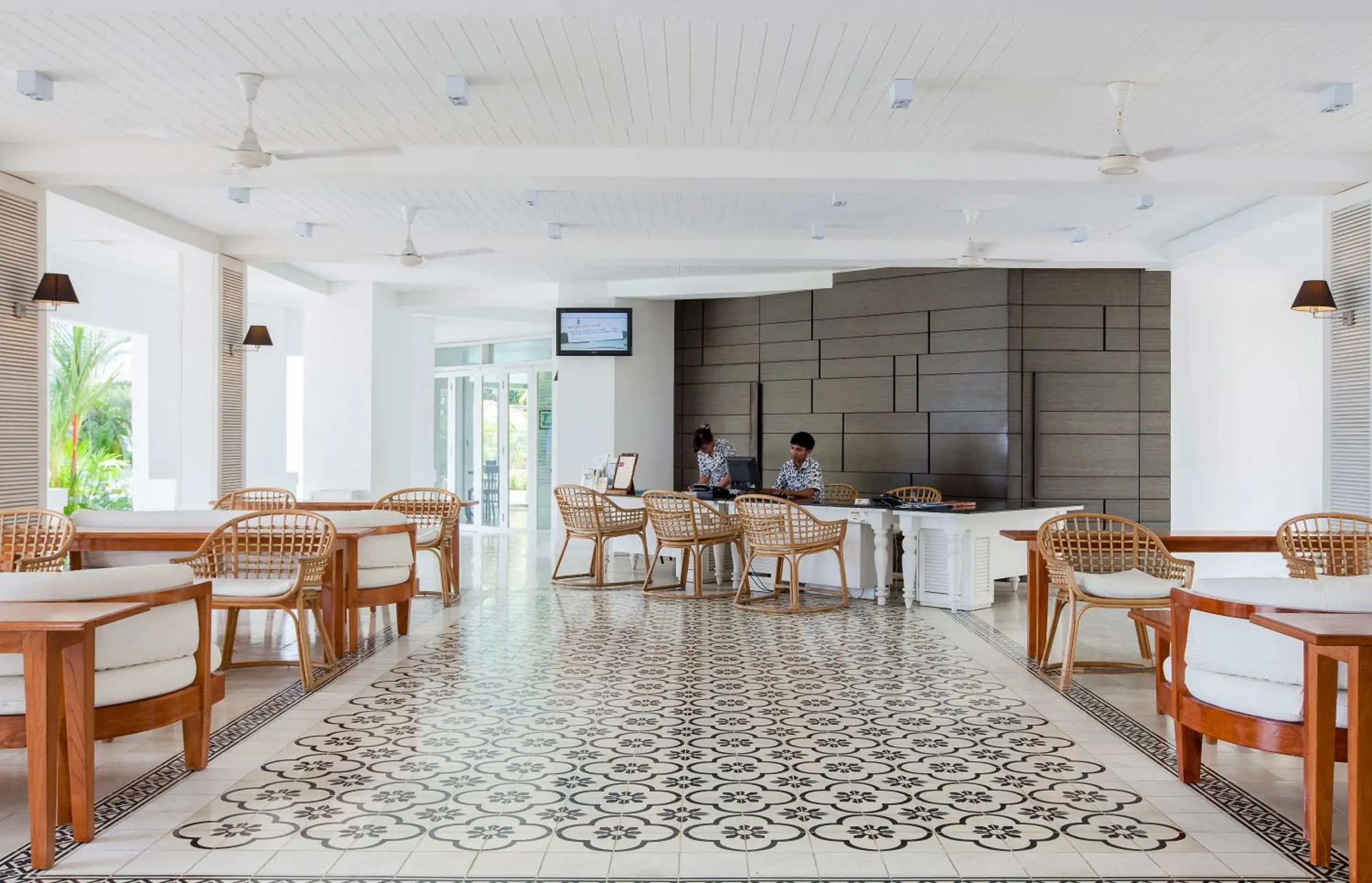 Lobby or reception, Restaurant/Places to Eat in Nongsa Point Marina