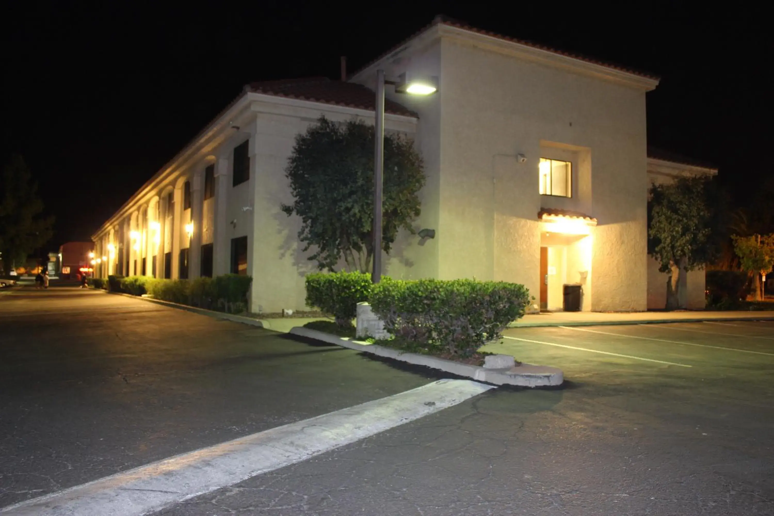 Facade/entrance, Property Building in Ocean Gateway Inn