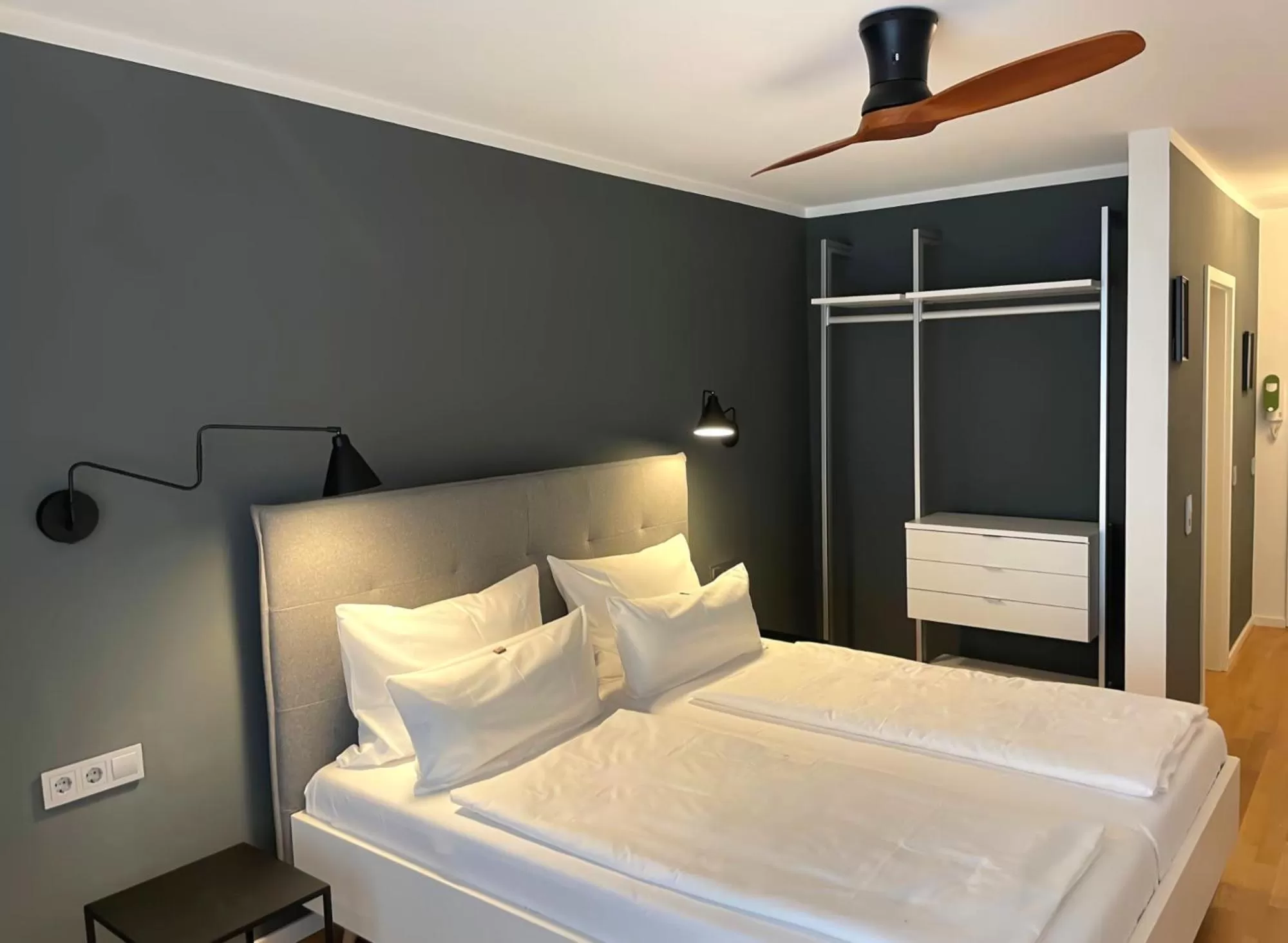 Photo of the whole room, Bed in DK Hotel Heidelberg