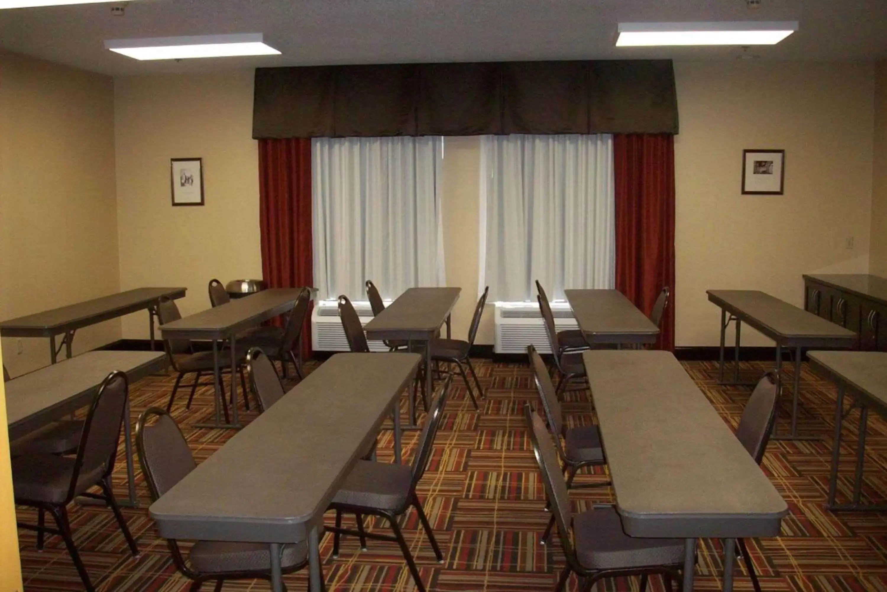 Meeting/conference room in Hampton Inn Uniontown