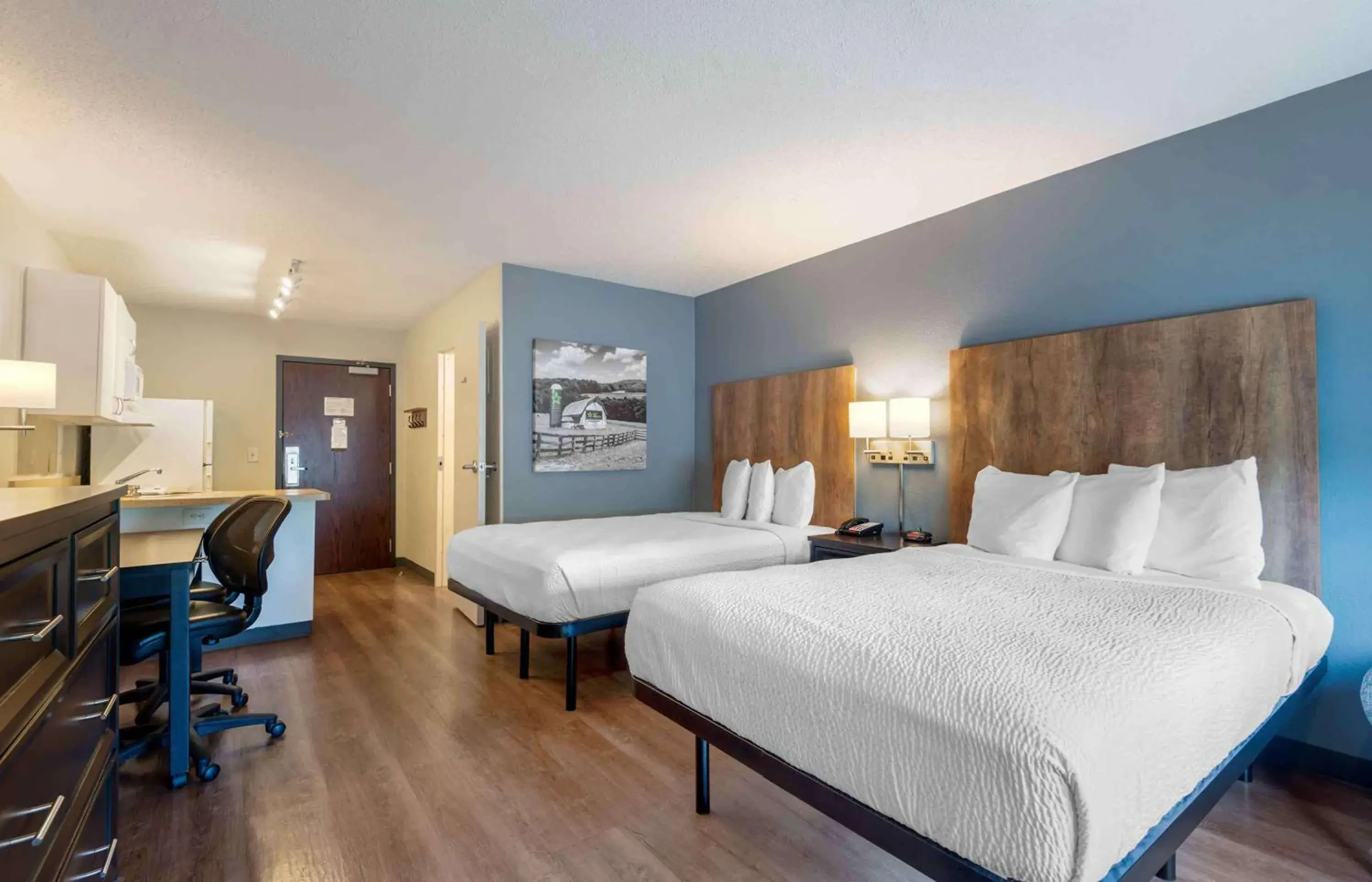 Bedroom, Bed in Extended Stay America Suites - Charlotte - University Place Bedroom, Bed in Extended Stay America Suites - Charlotte - University Place