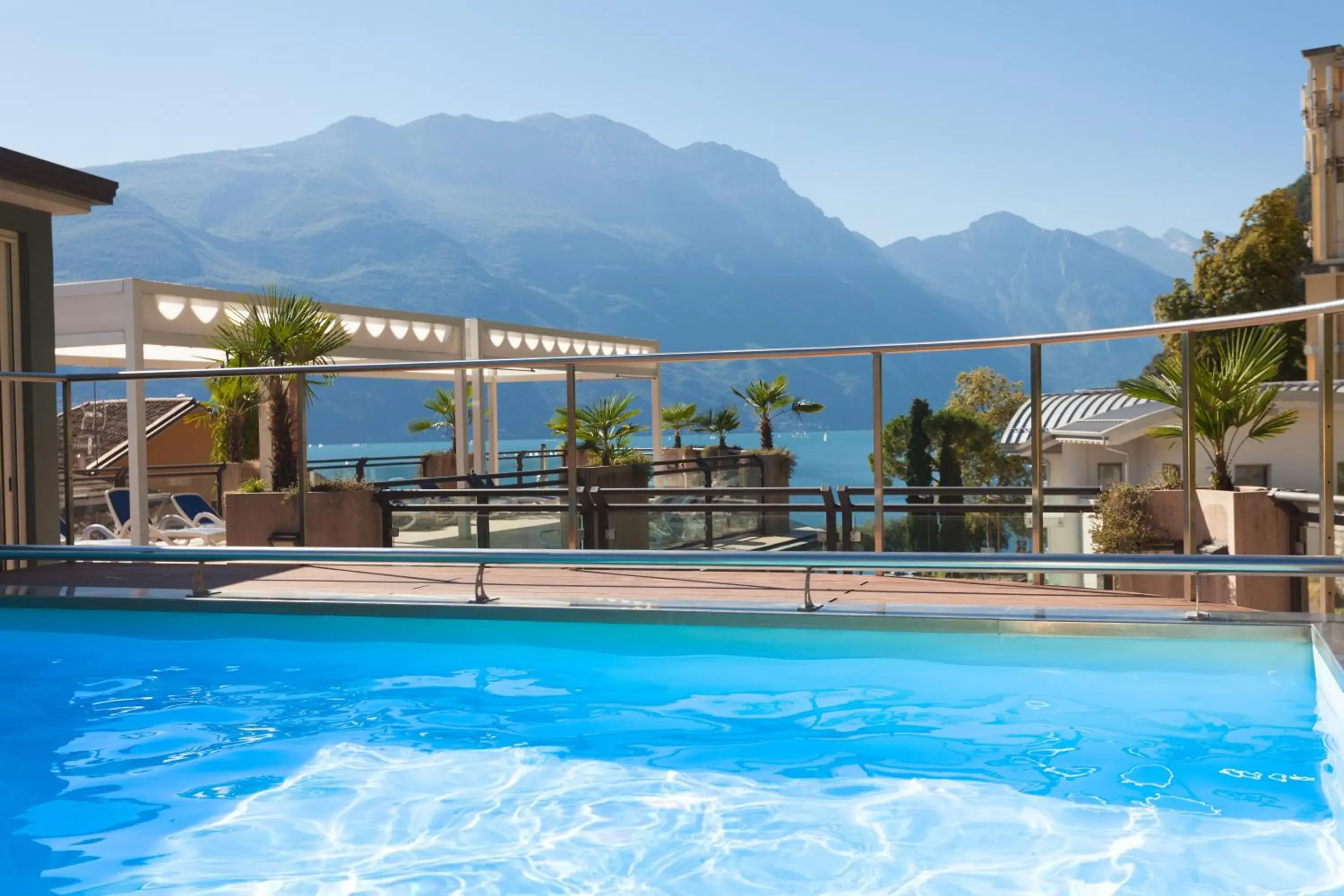 Swimming Pool in Hotel Europa - Skypool & Panorama