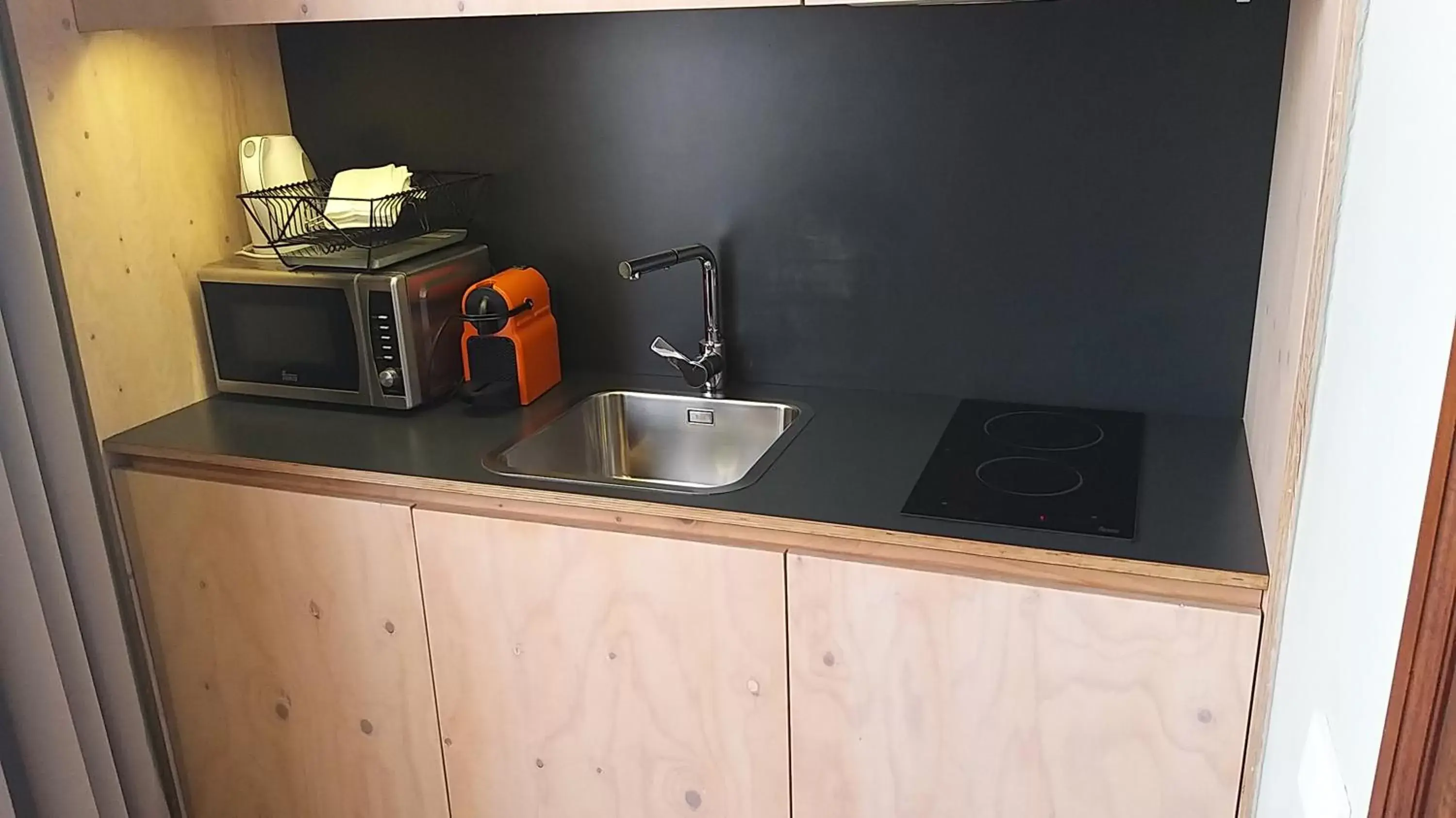 Coffee/tea facilities, Kitchen/Kitchenette in Mayerling Abamita Apartments