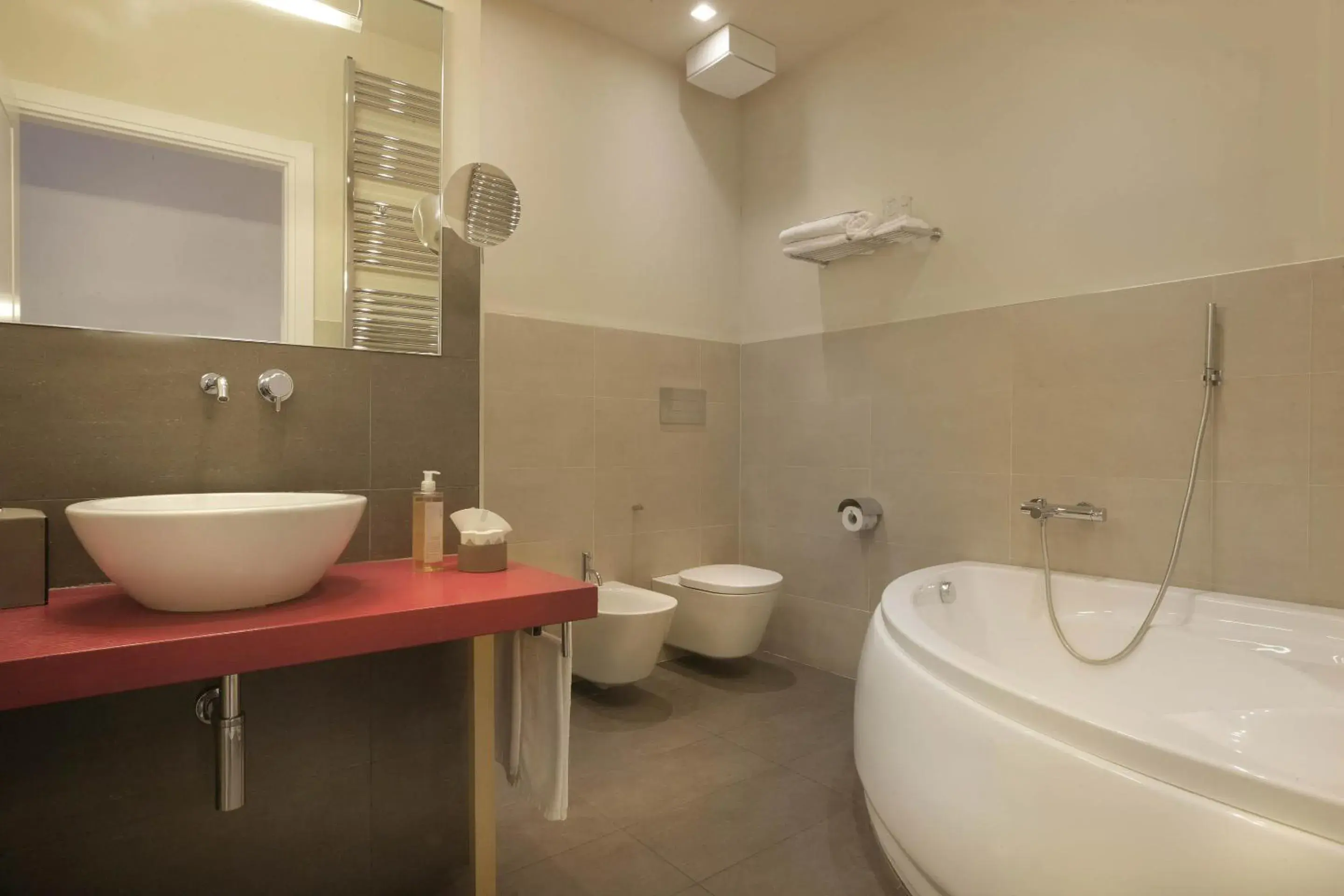 Shower, Bathroom in Hotel Le Nuvole Residenza d'Epoca