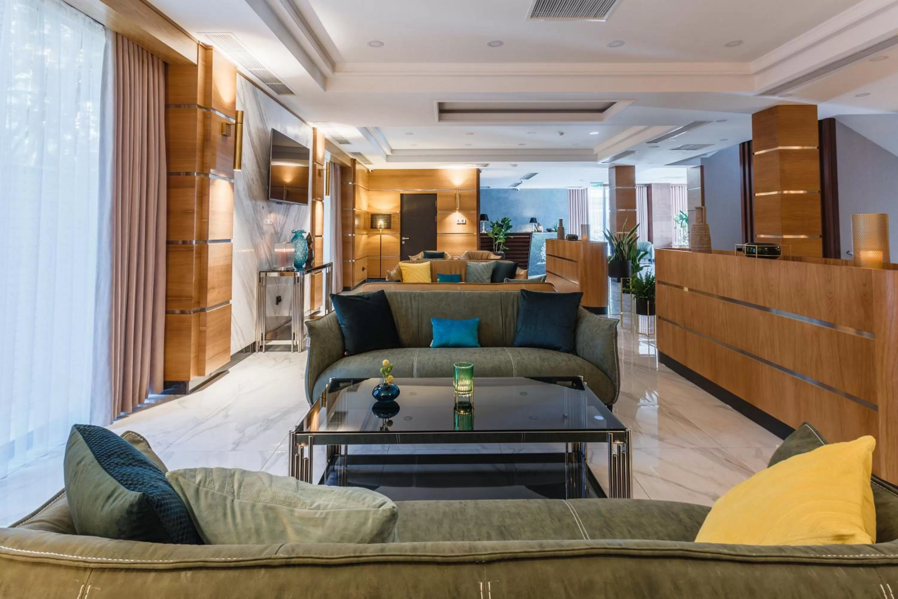 Restaurant/places to eat in ATECA Hotel Suites Tashkent