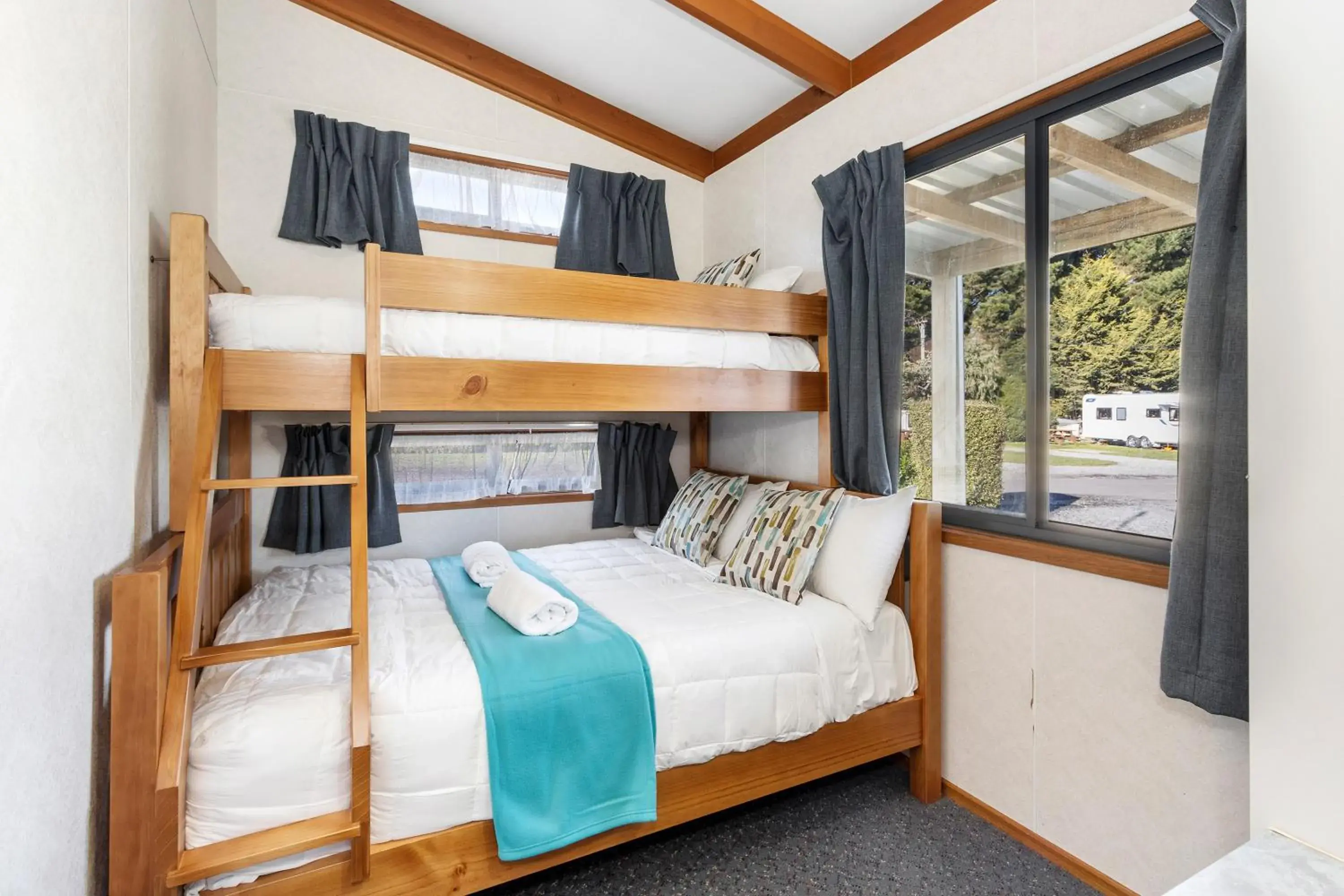 Bedroom, Bunk Bed in North South Holiday Park