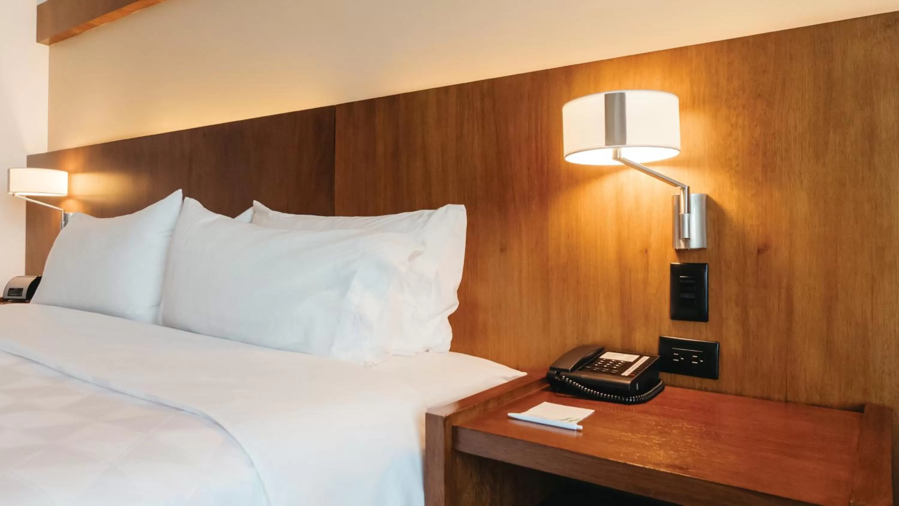 Photo of the whole room, Bed in Holiday Inn Guayaquil Airport by IHG