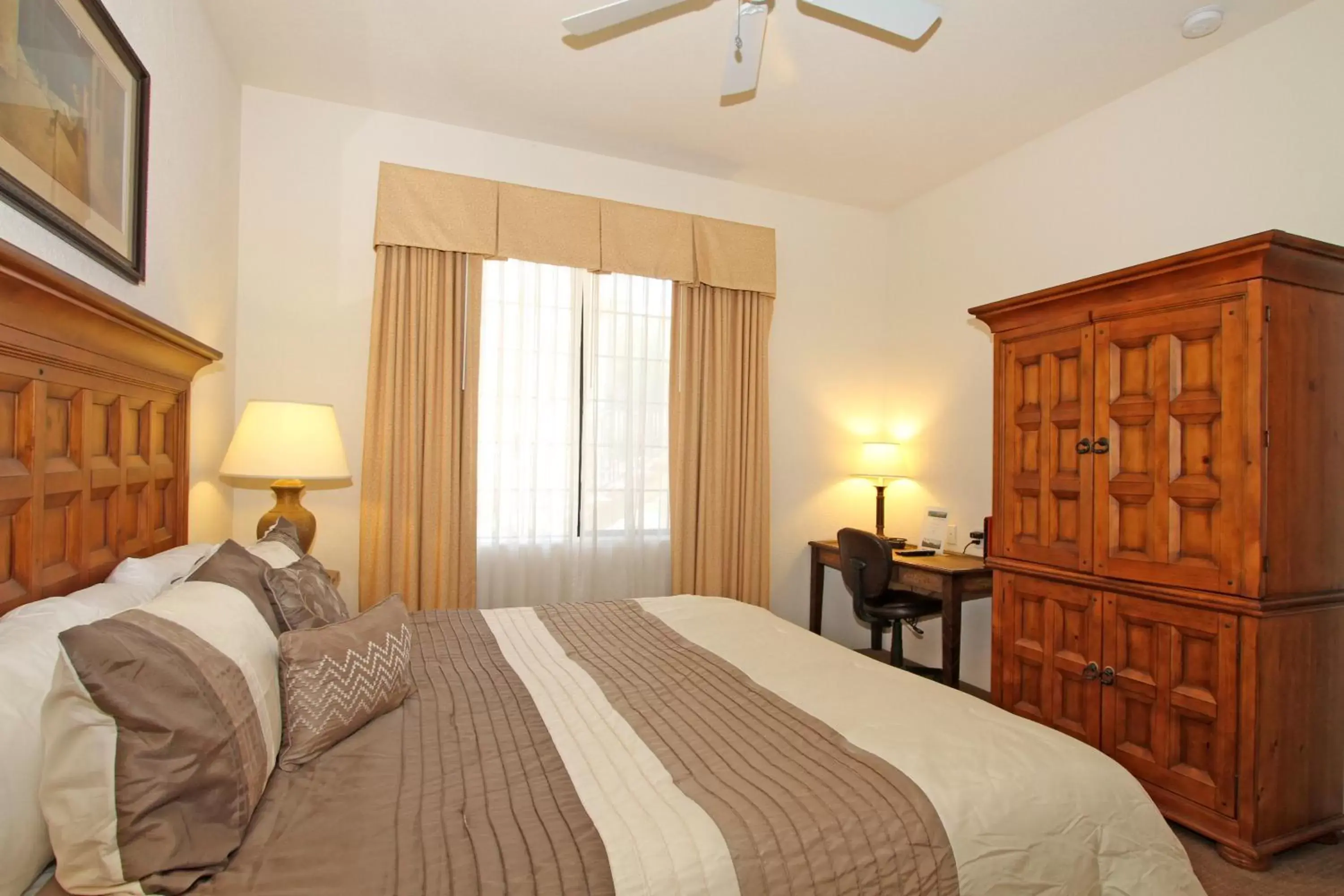 Day, Bed in La Quinta Vacations Rental