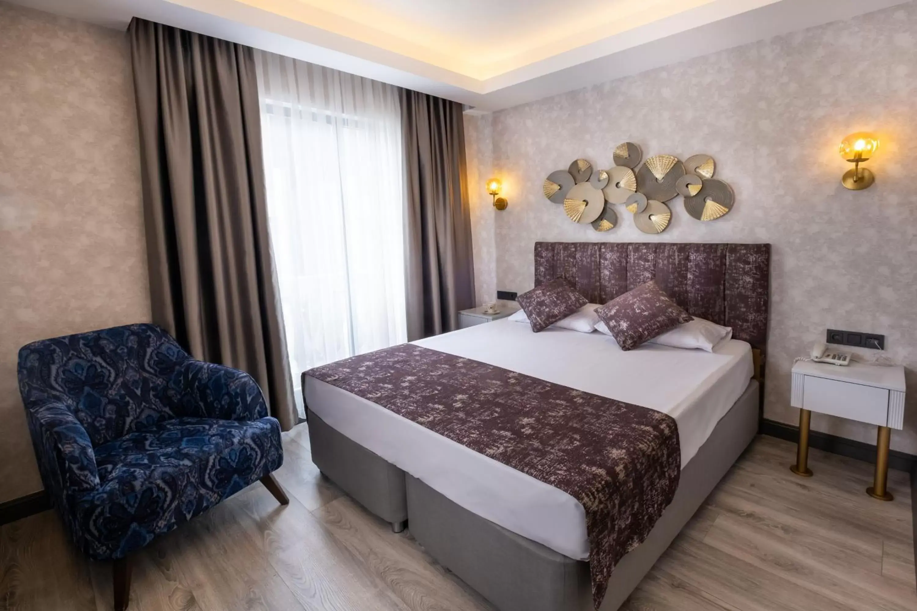 Standard Double Room in Avion Suite Hotel Standard Double Room in Avion Suite Hotel