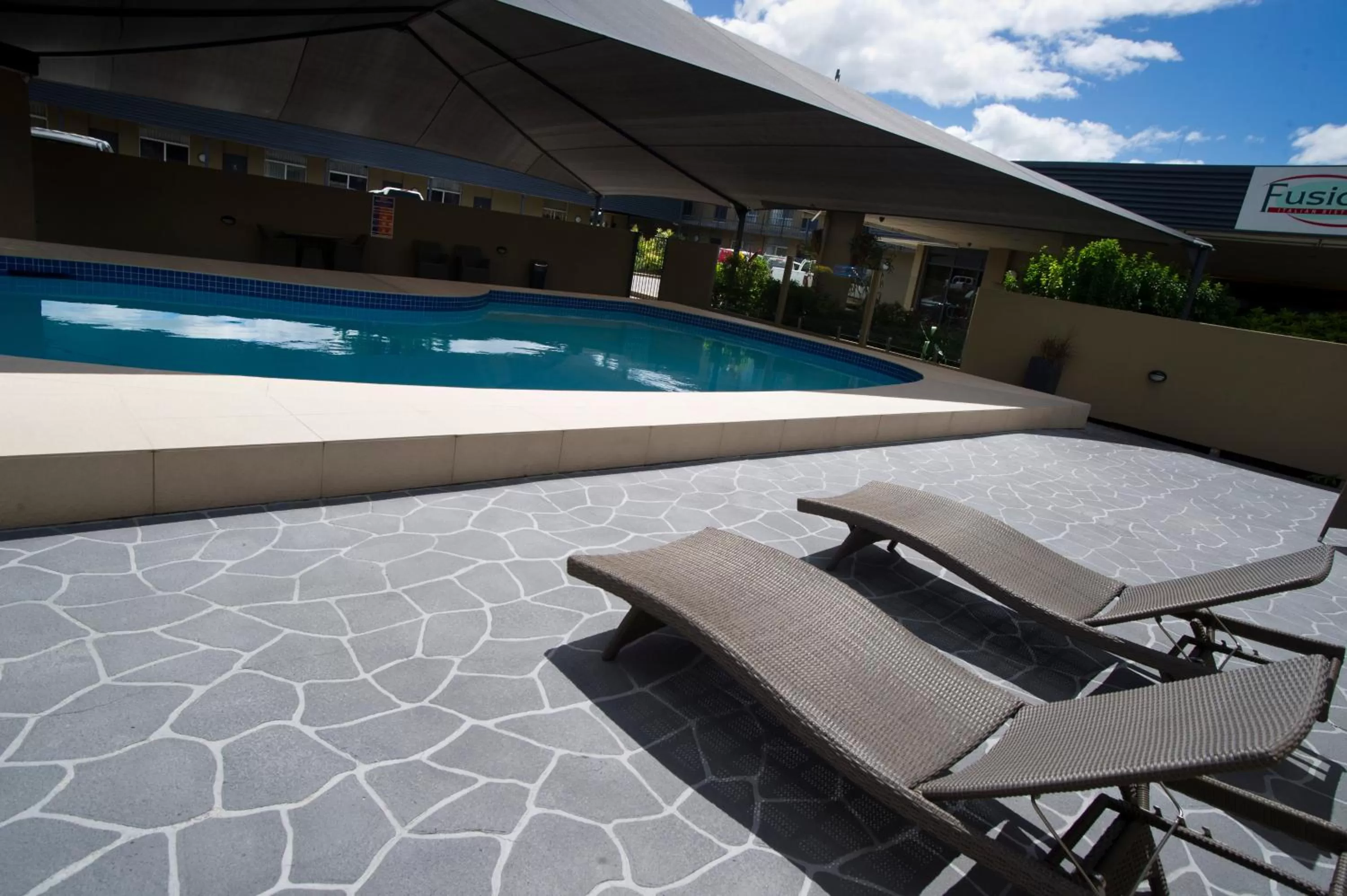 Swimming pool in Mid City Motor Inn Singleton