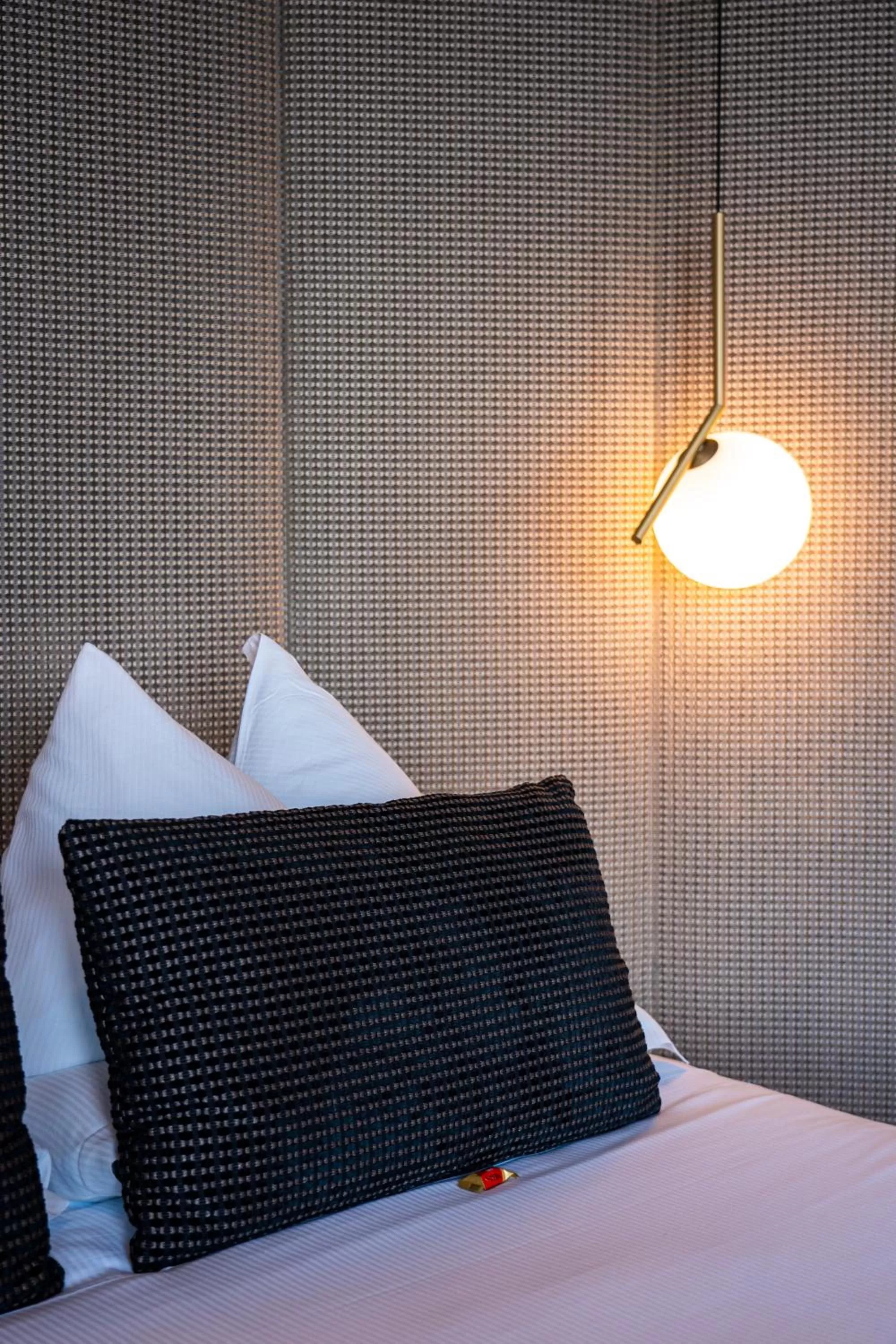 Decorative detail, Bed in Relais sul Mare Boutique Hotel