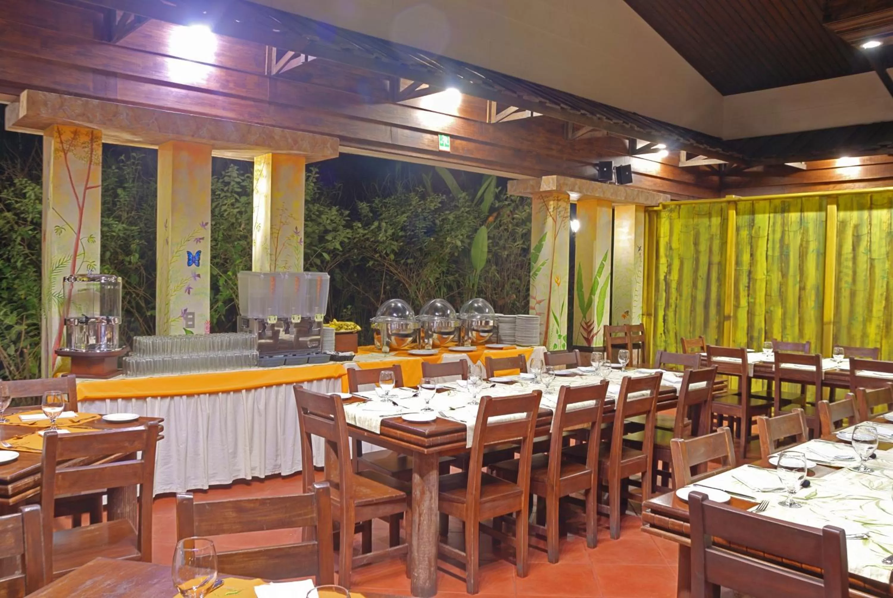 Restaurant/places to eat in Volcano Lodge, Hotel & Thermal Experience