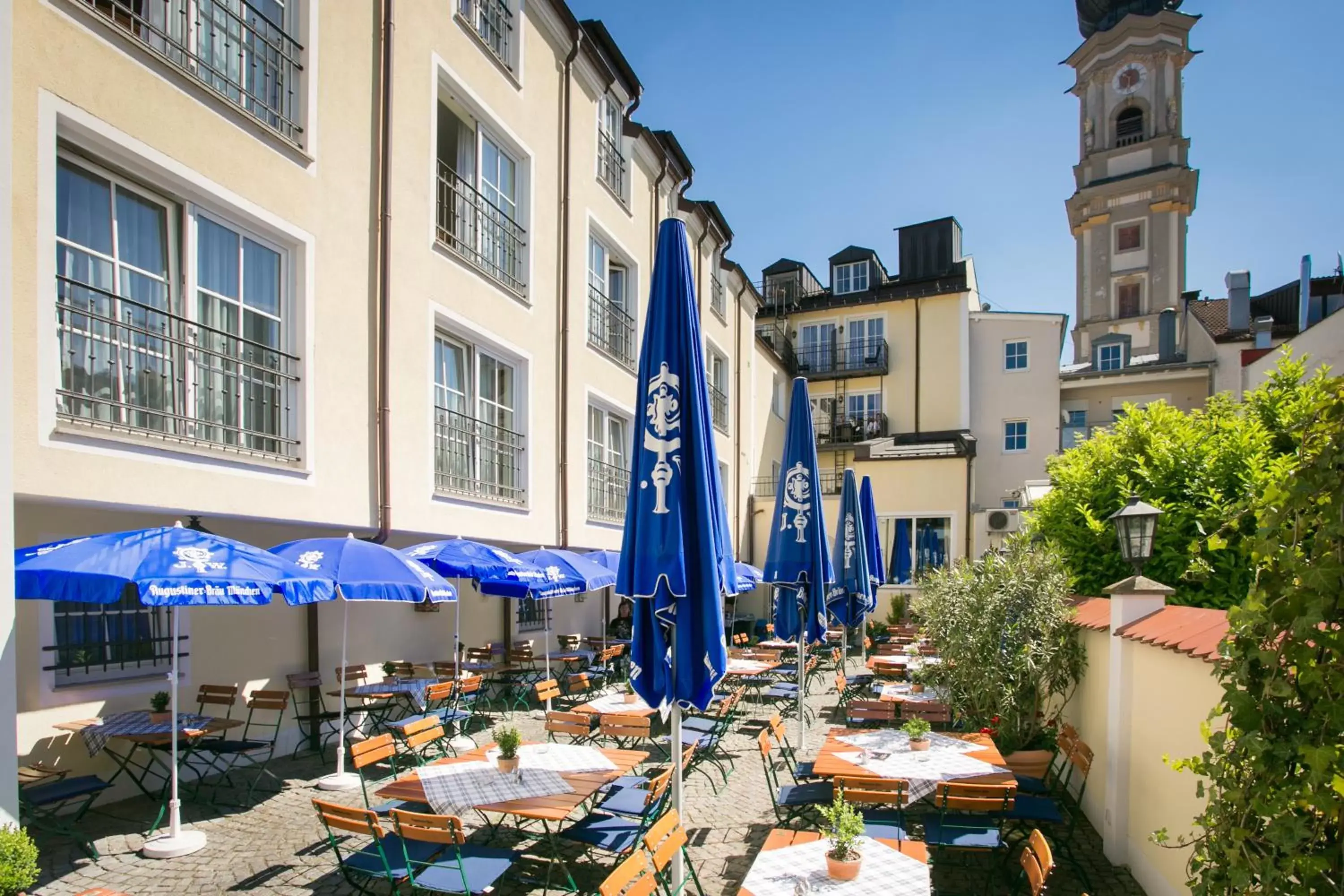 Food and drinks in Hotel-Gasthof Höttl