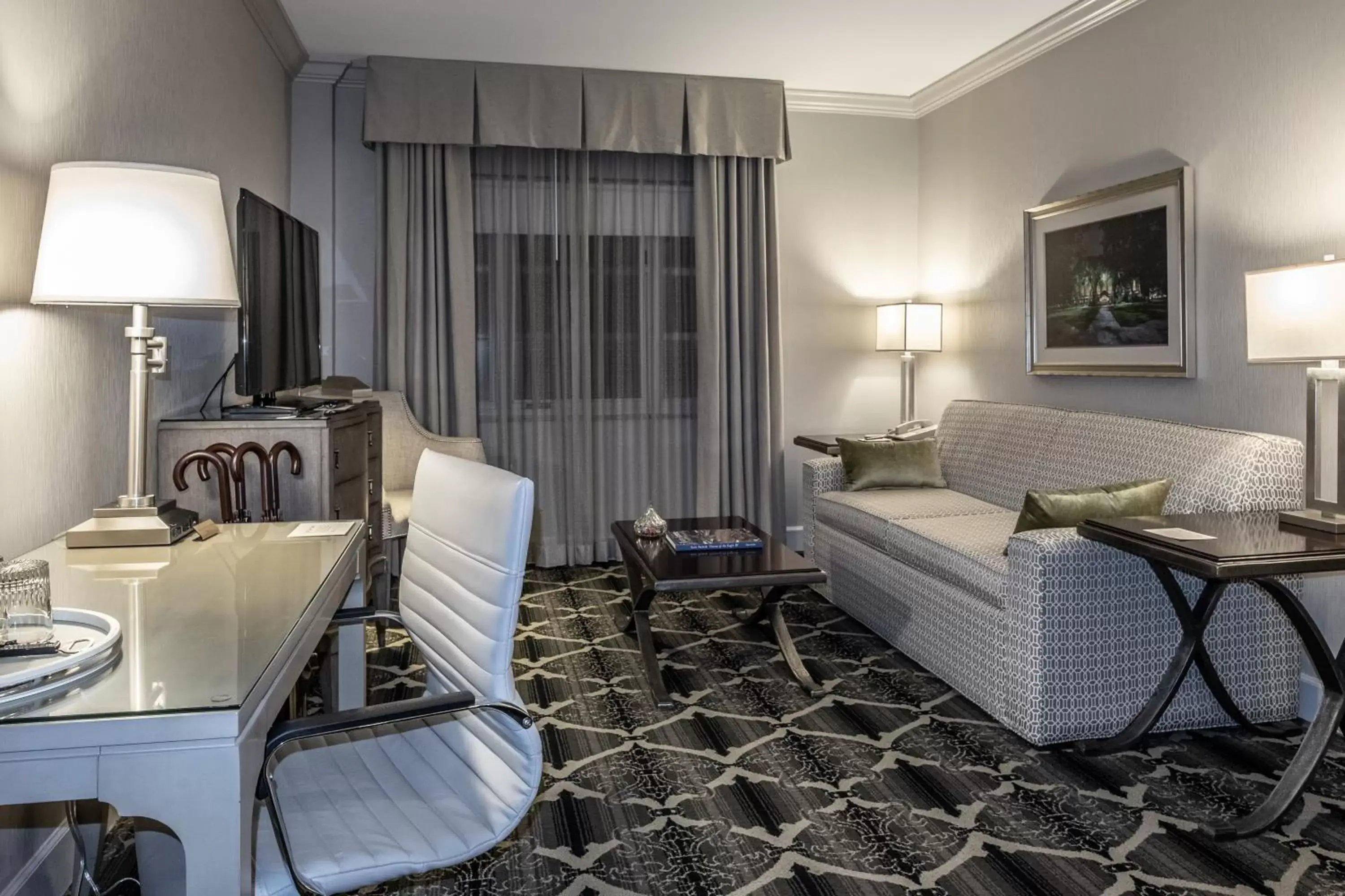 One-Bedroom Suite in Bell Tower Hotel One-Bedroom Suite in Bell Tower Hotel