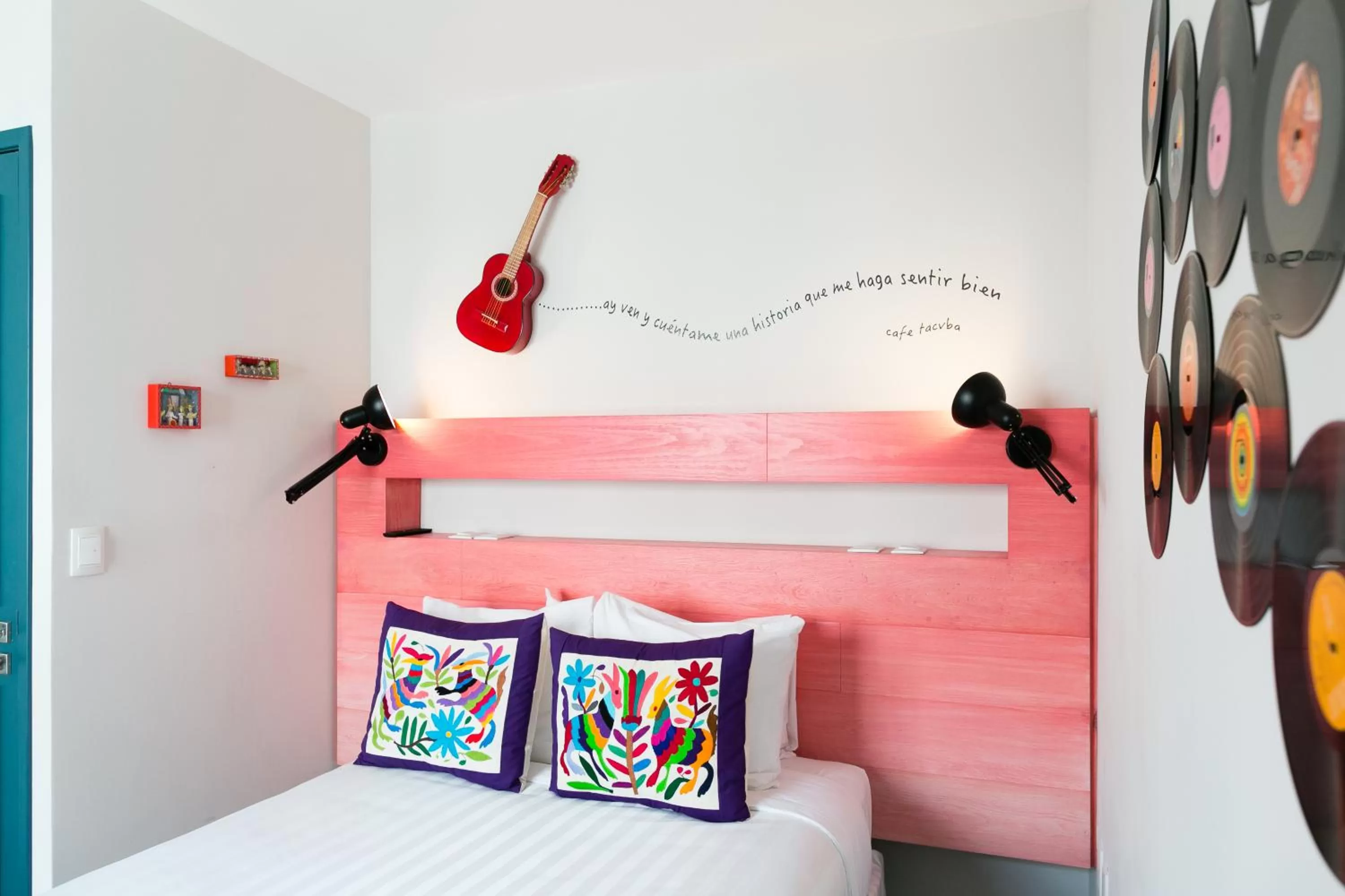 Bed in La Palomilla Bed & Breakfast