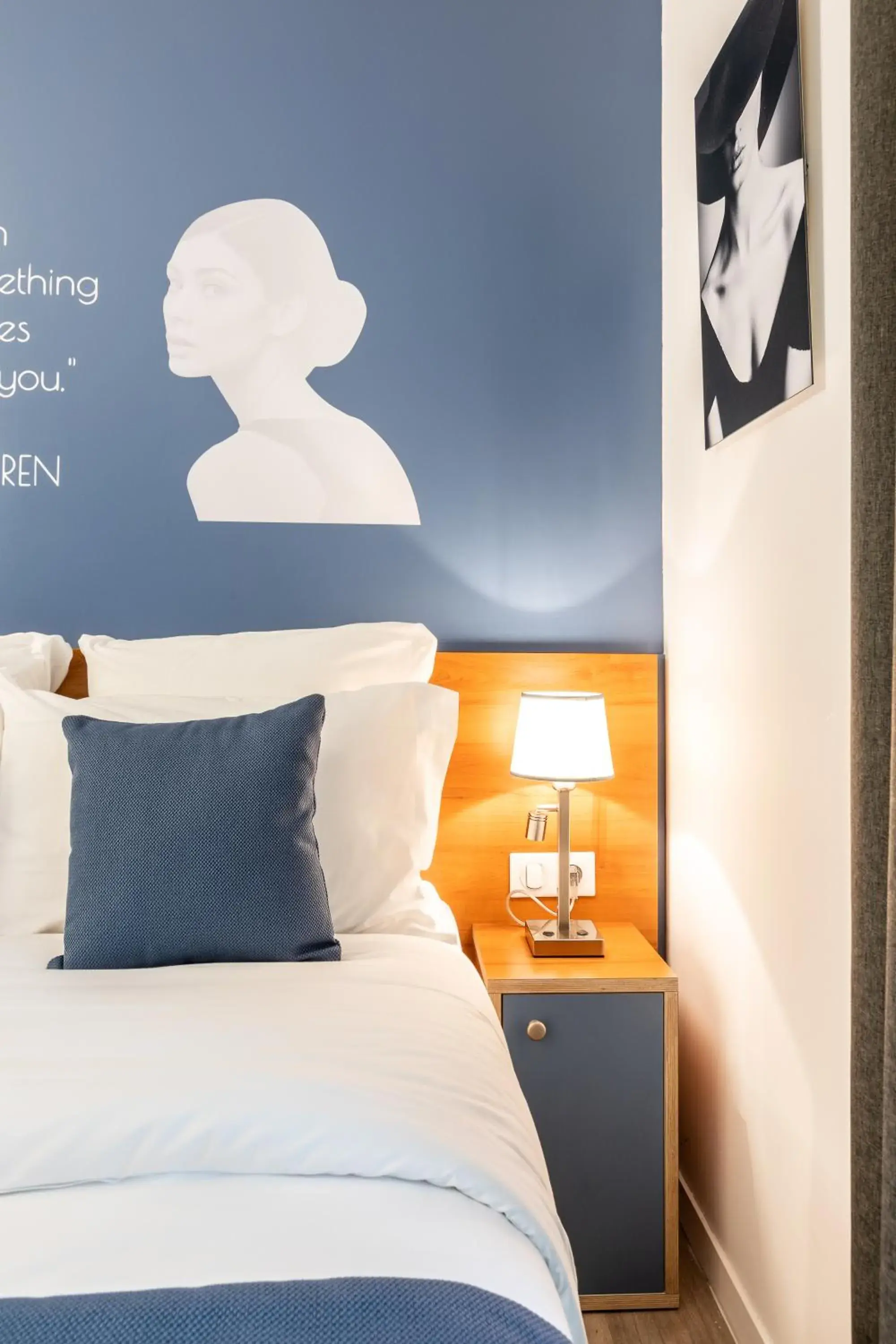 Bed in Villa Eiffel Mademoiselle Bed in Villa Eiffel Mademoiselle