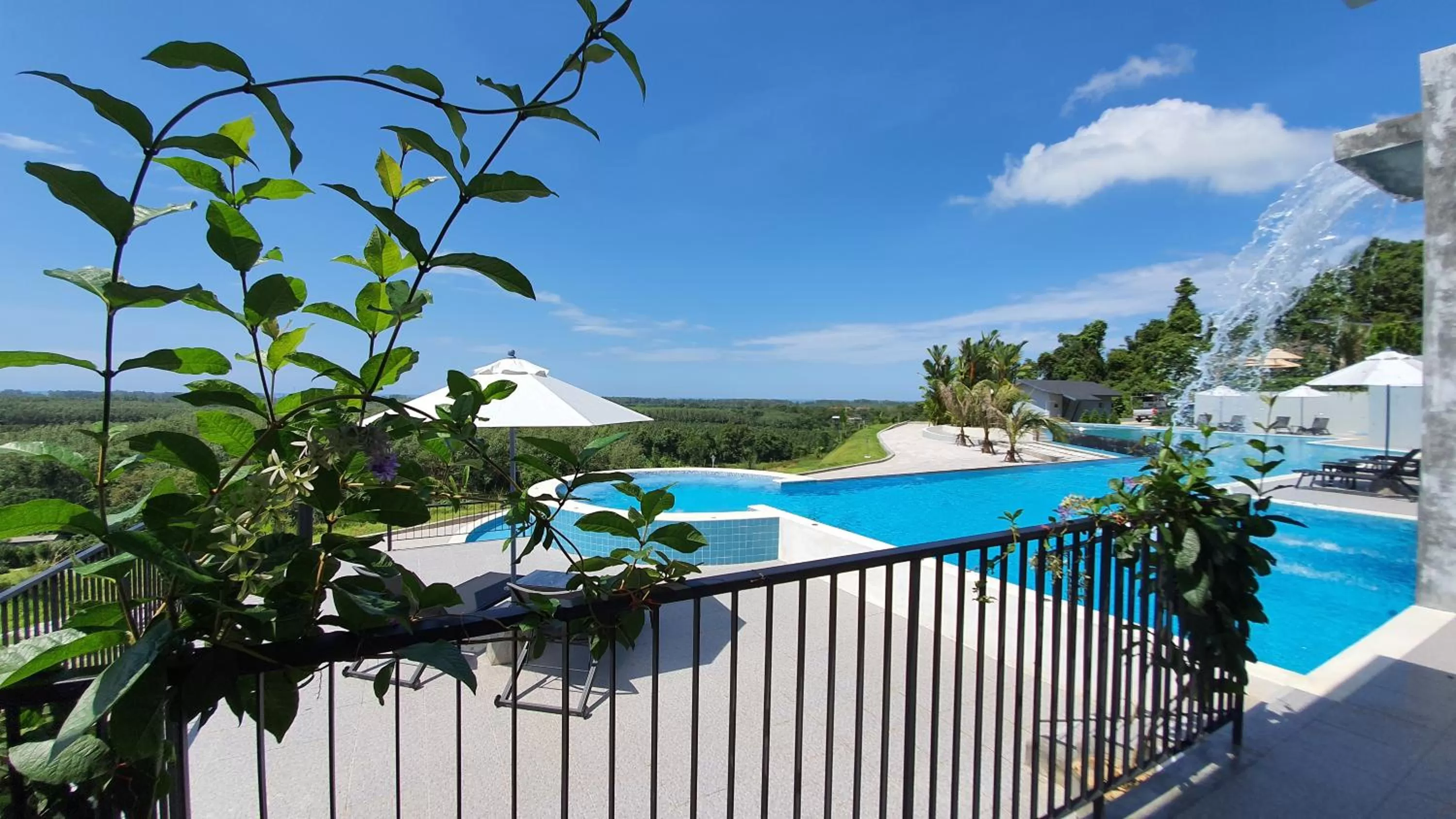 Khaolak Blue Sky Villa