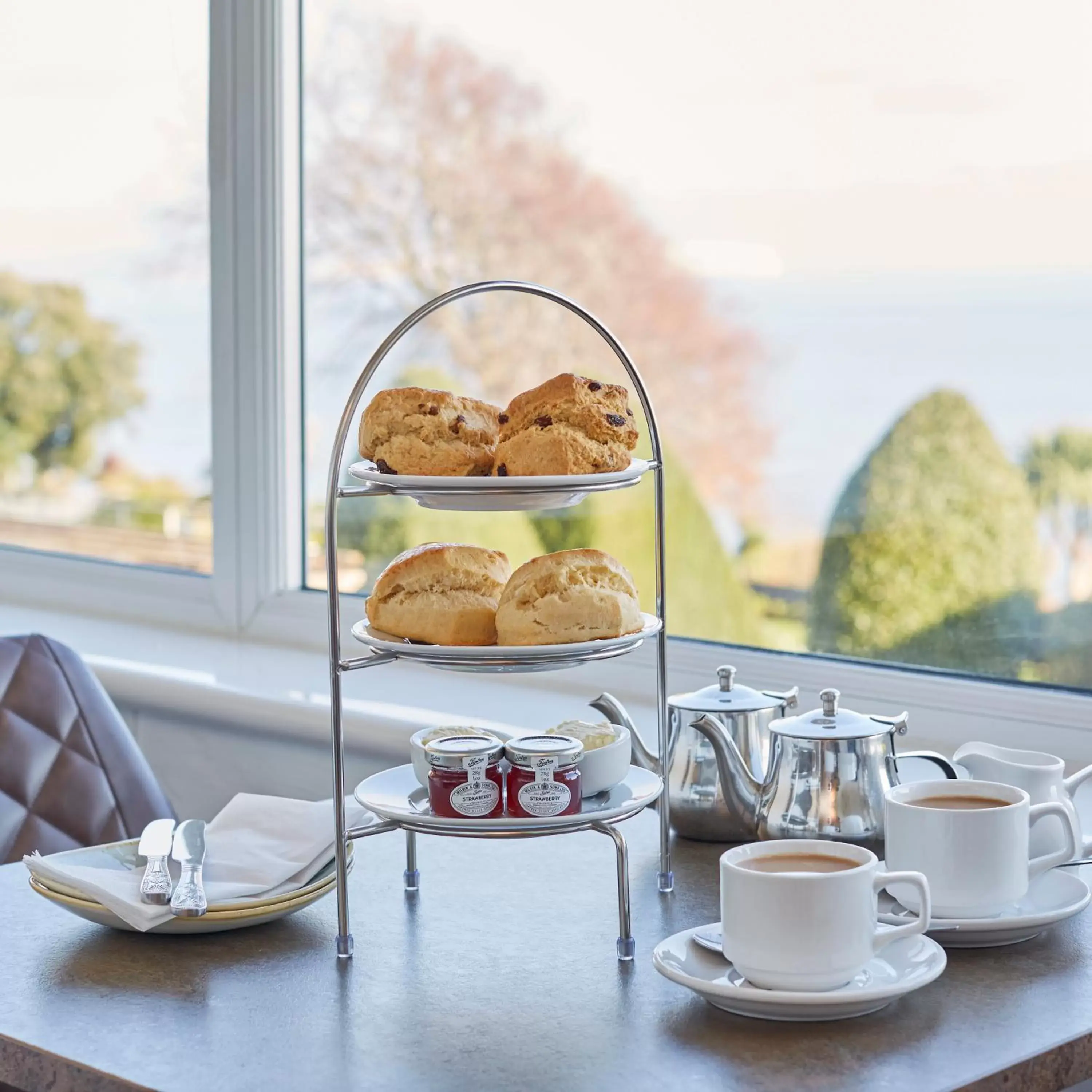 Restaurant/places to eat in Luccombe Hall Hotel